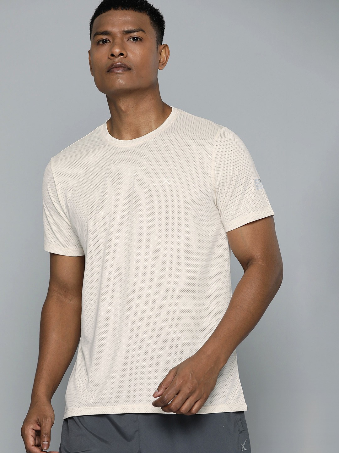 

HRX by Hrithik Roshan Men Rapid-Dry Reflective Sports T-shirt, Cream