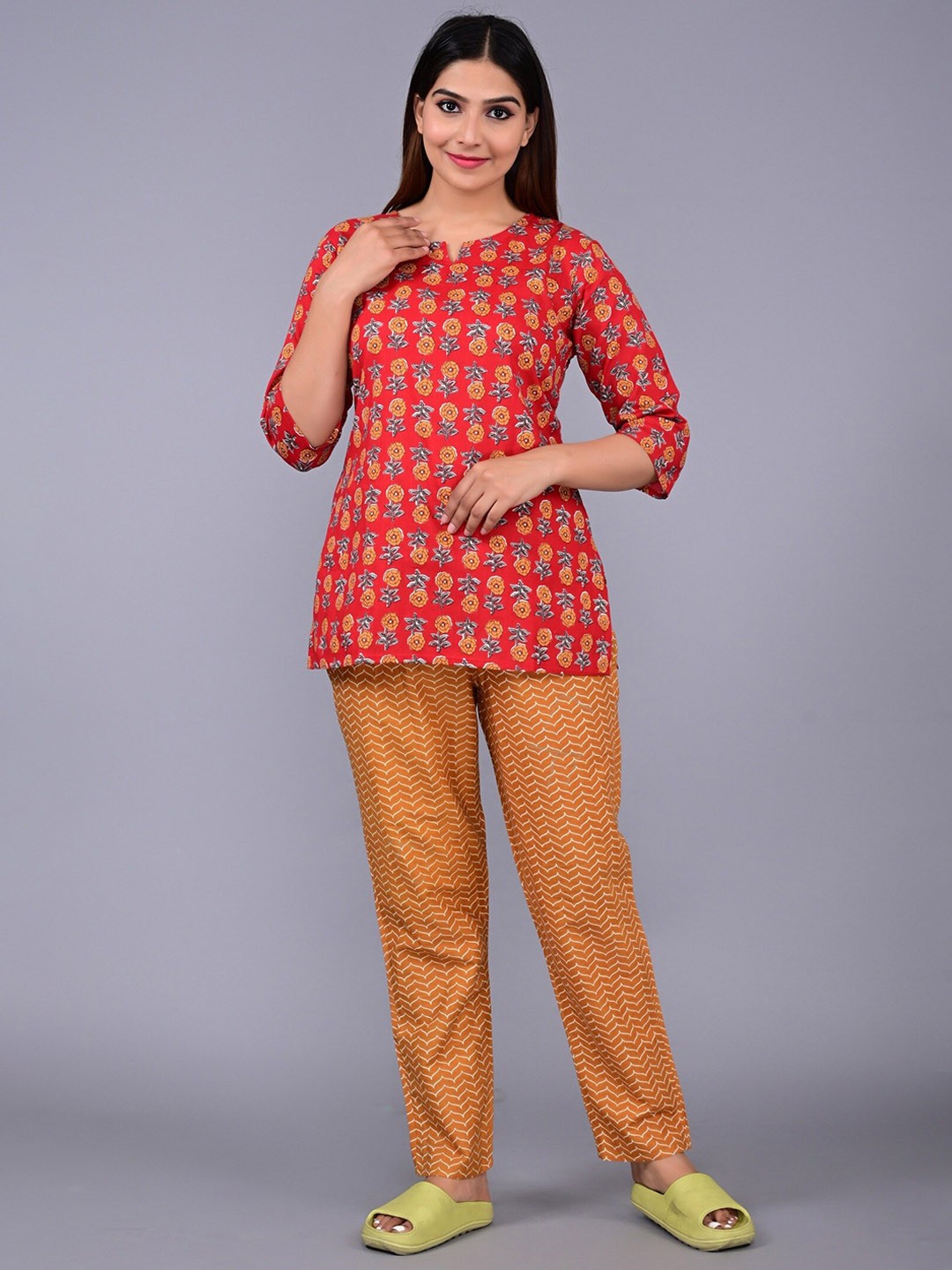 

ROOPWATI FASHION Printed Pure Cotton Night Suit, Red