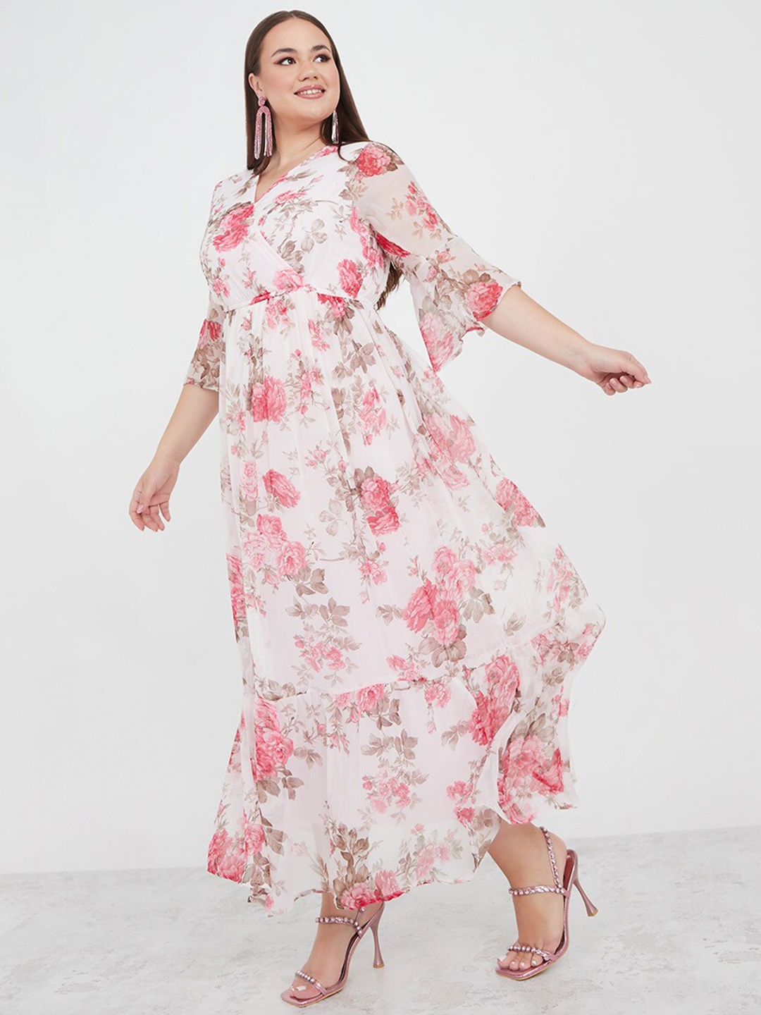 

Styli Plus Size Floral Printed Gathered Bell Sleeves Maxi A-Line Dress, White