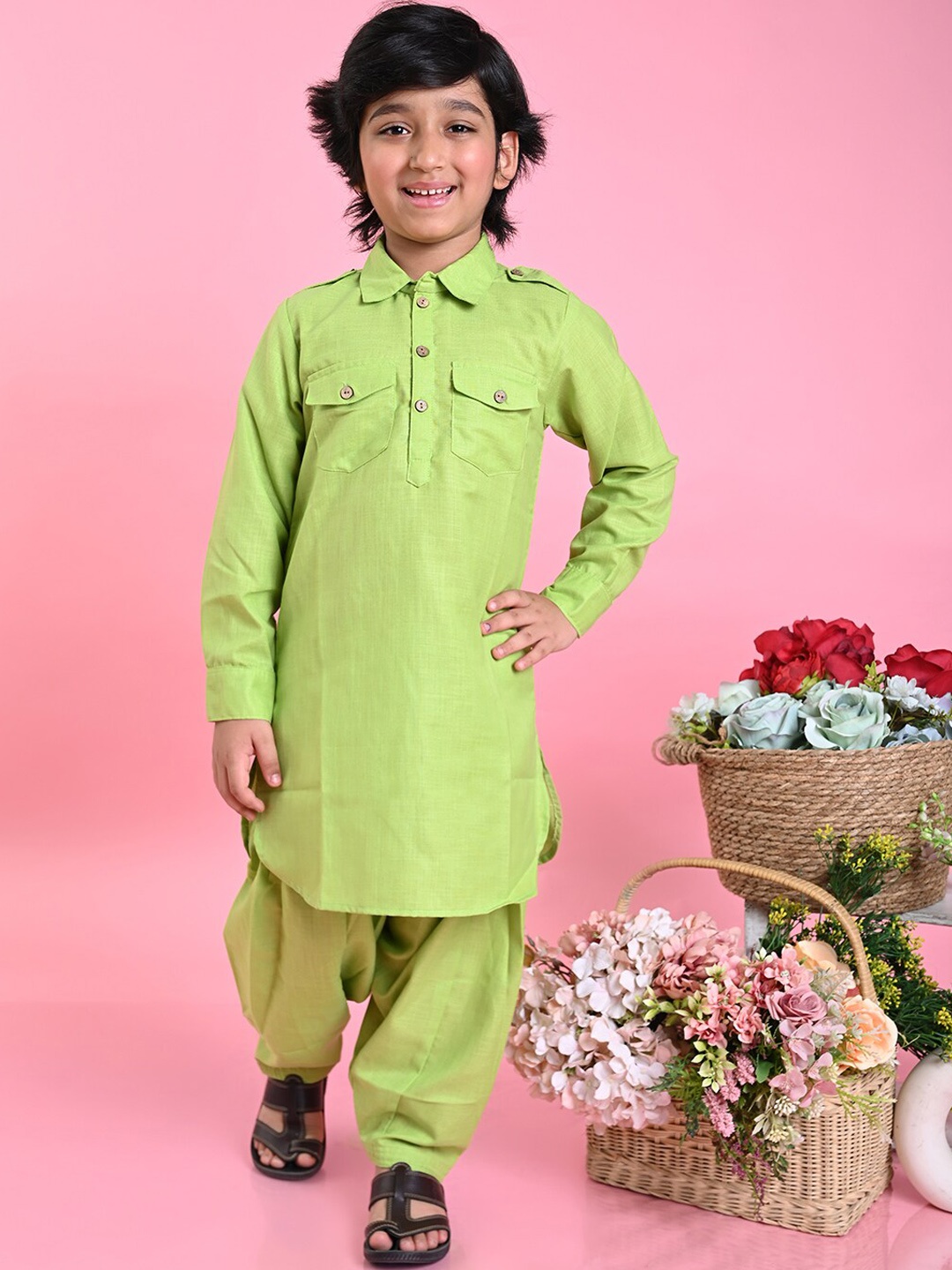 

SAKA DESIGNS Boys Pathani Kurta With Dhoti Pants, Green