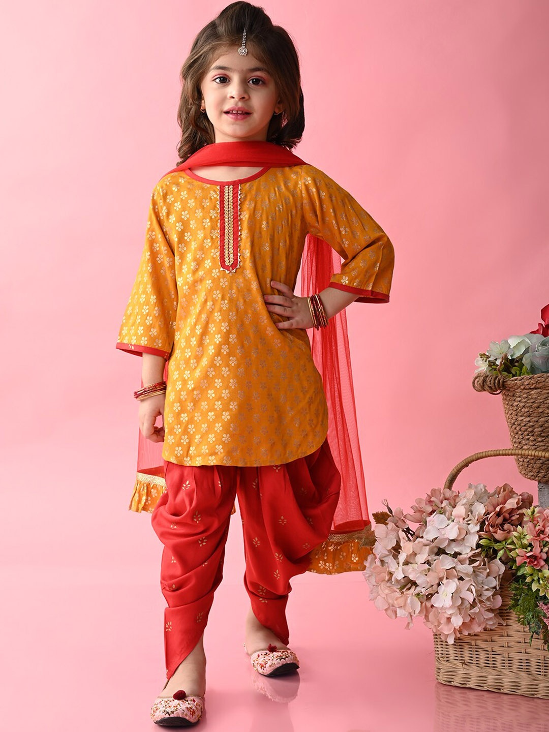 

SAKA DESIGNS Girls Ethnic Motifs Printed Gotta Patti Kurta with Dhoti Pants & With Dupatta, Mustard