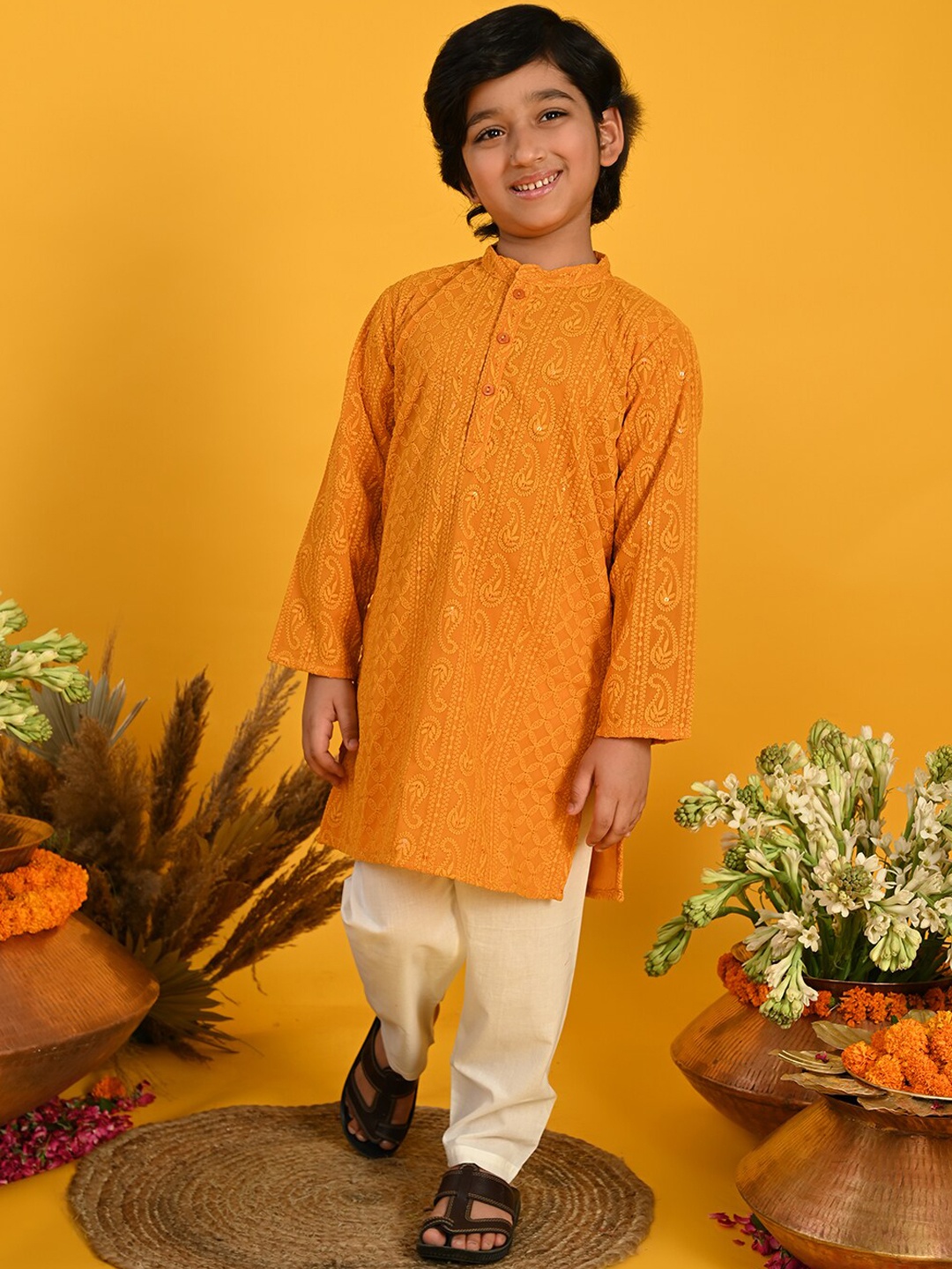 

SAKA DESIGNS Boys Paisley Embroidered Sequinned Kurta with Pyjamas, Mustard