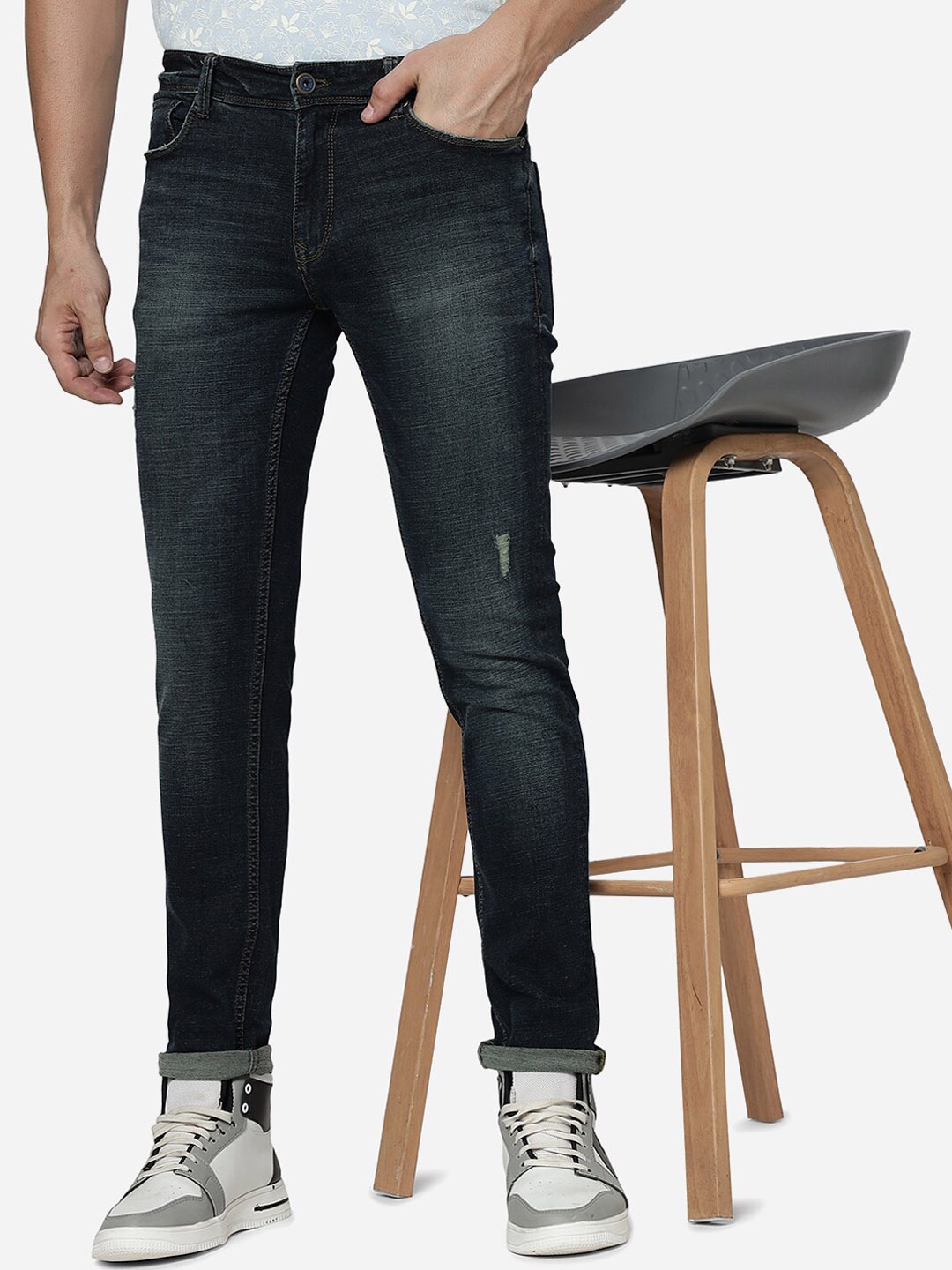 

JADE BLUE Men Slim Fit Low Distress Mid-Rise Heavy Fade Stretchable Jeans