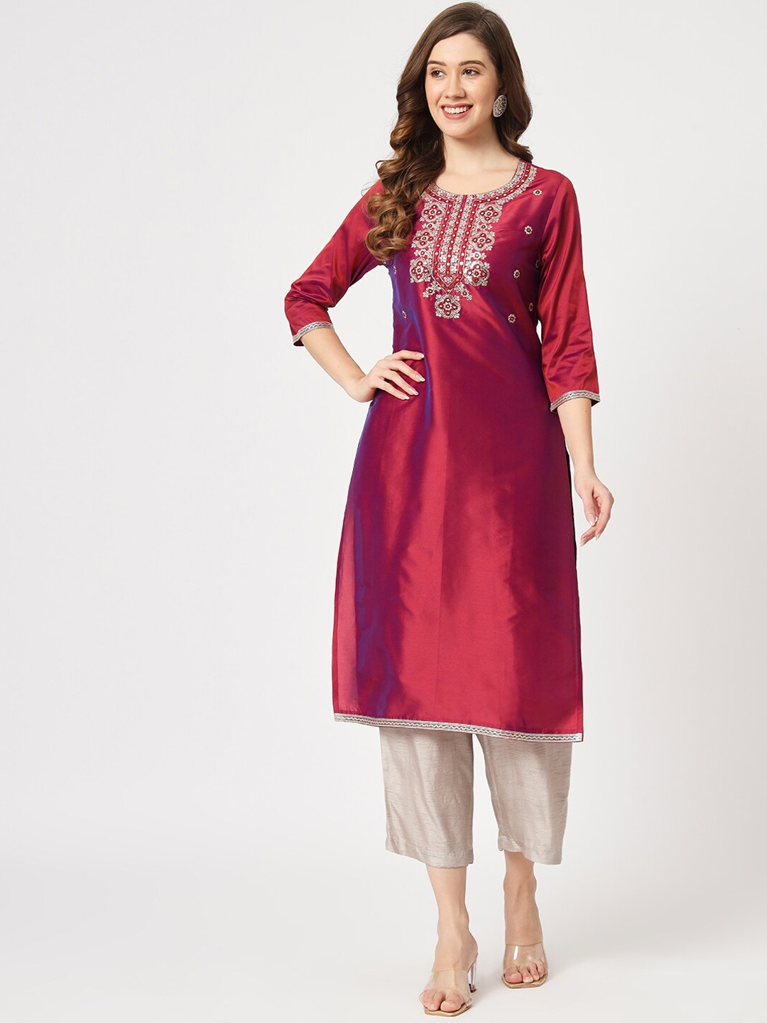 

Pannkh Ethnic Motifs Sequinned Embroidered Kurta, Maroon