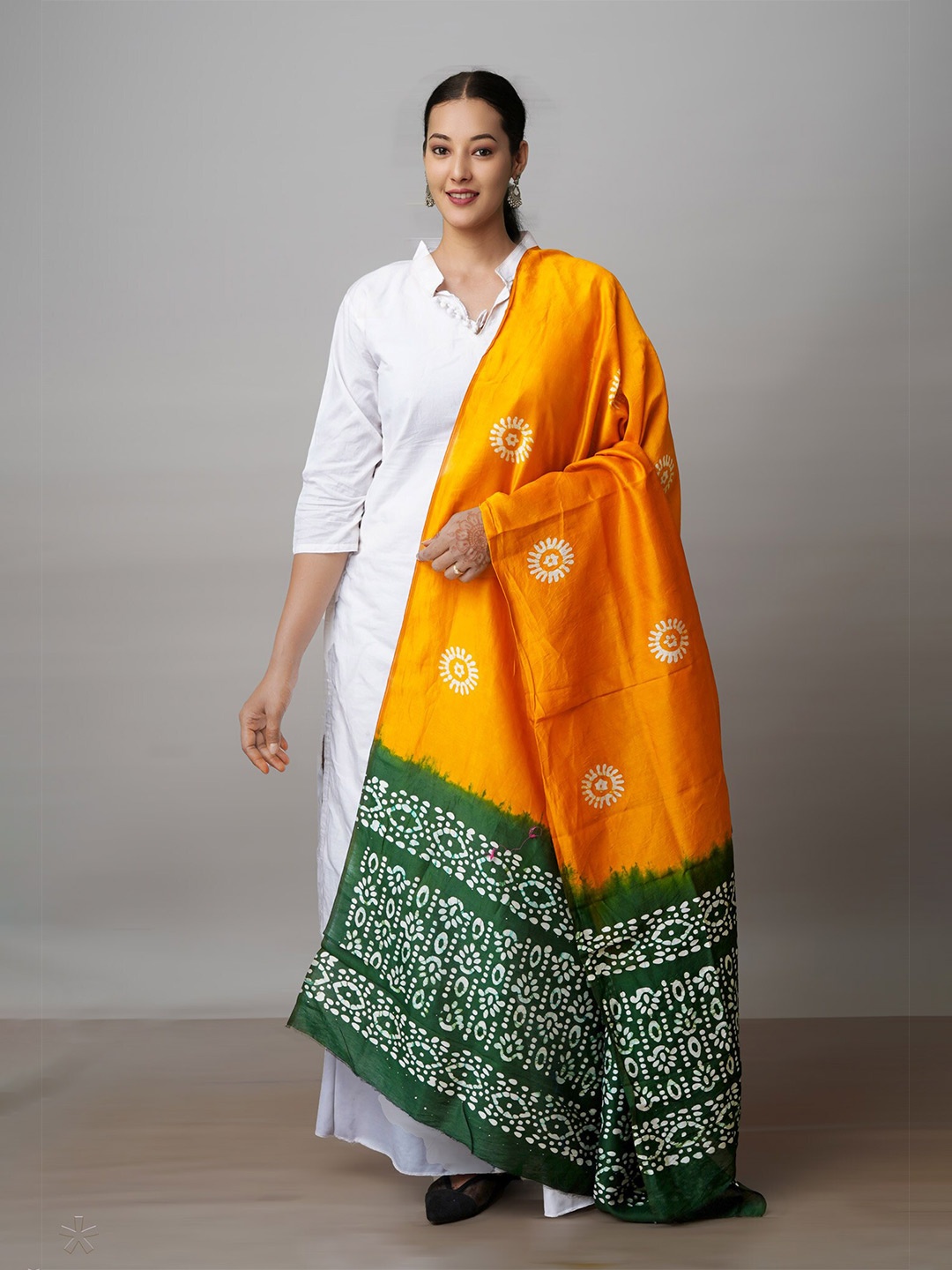 

Unnati Silks Ethnic Motifs Printed Pure Cotton Batik Dupatta, Yellow