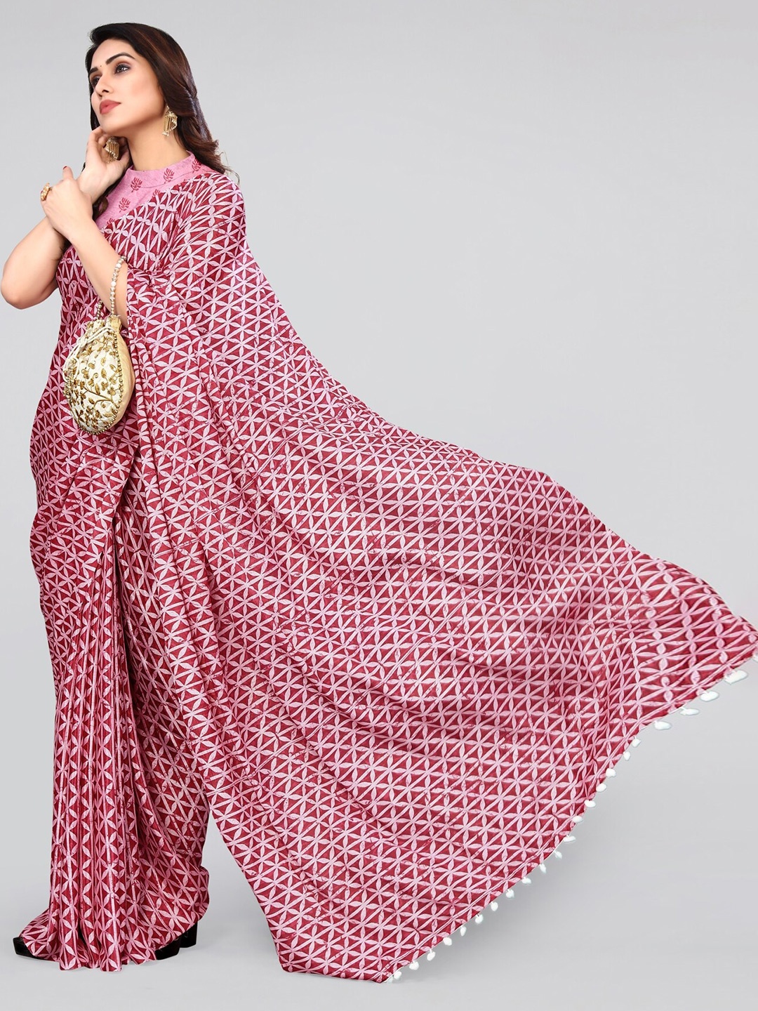 

MIRCHI FASHION Pink & White Geometric Printed Satin Saree