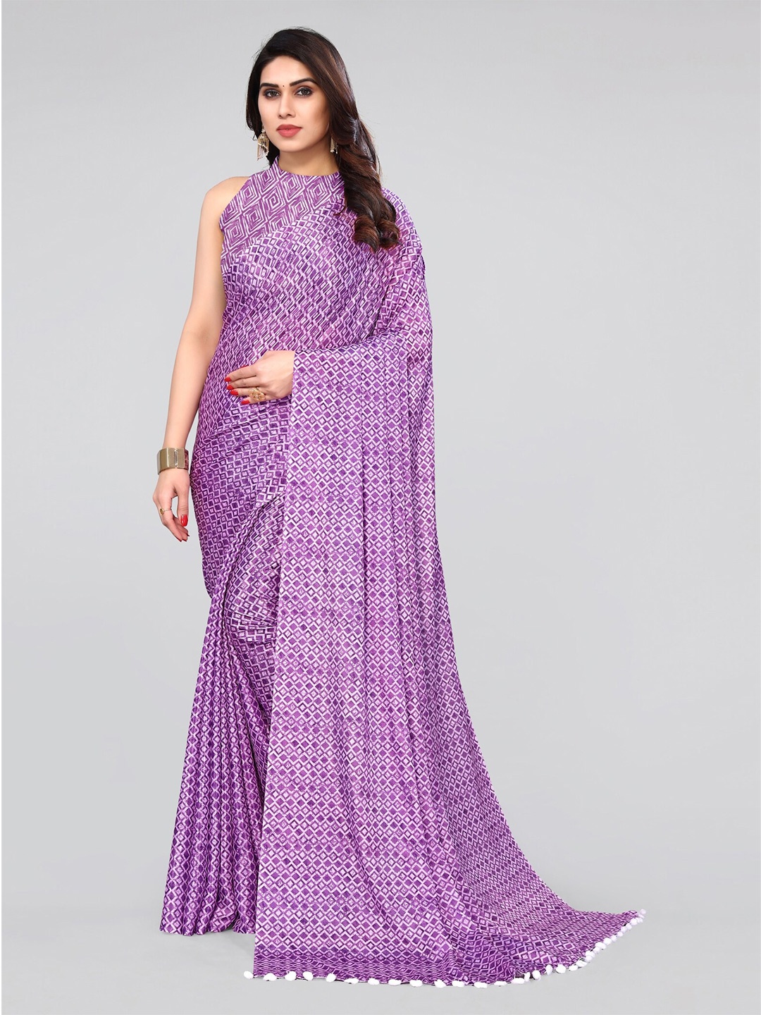 

MIRCHI FASHION Lavender Geometric Printed Satin Saree