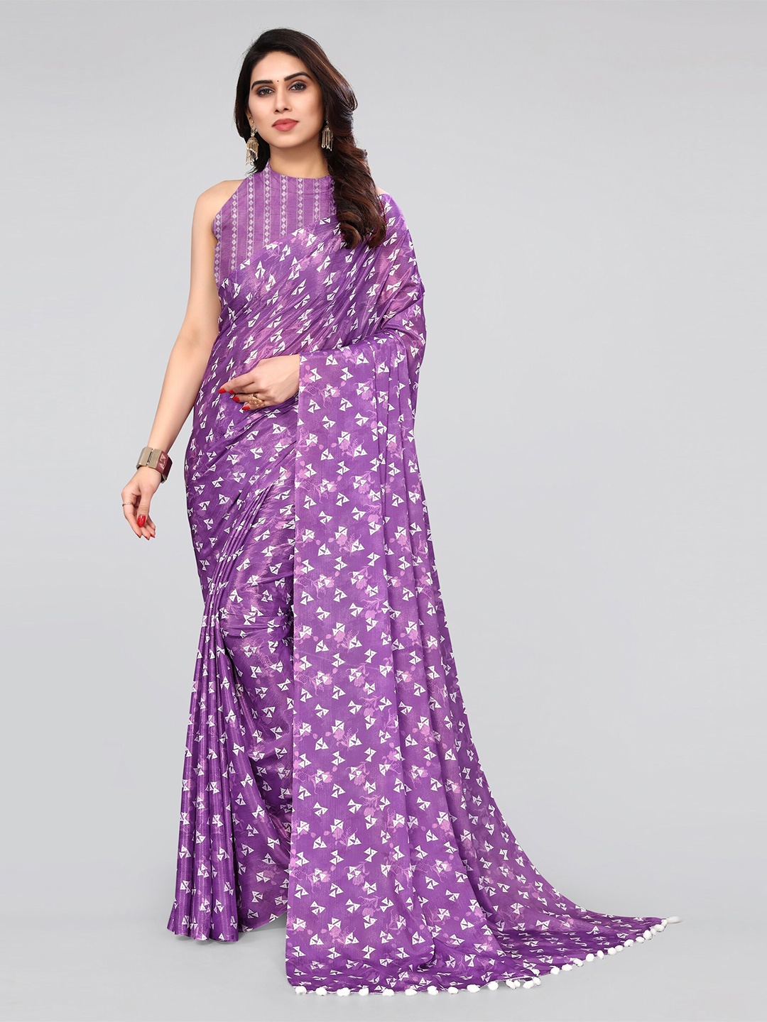 

MIRCHI FASHION Purple & White Geometric Printed Satin Saree