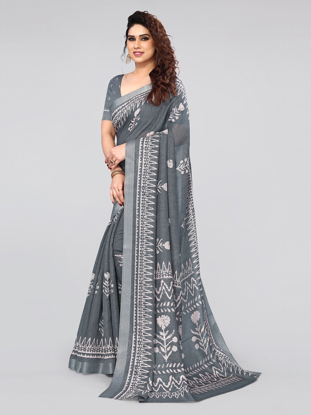 

MIRCHI FASHION Grey & Cream-Coloured Batik Printed Zari Saree