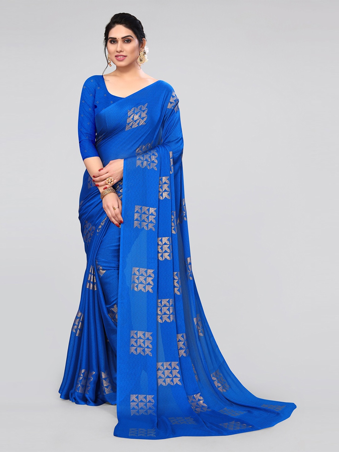 

MIRCHI FASHION Blue & Gold-Toned Geometric Printed Saree