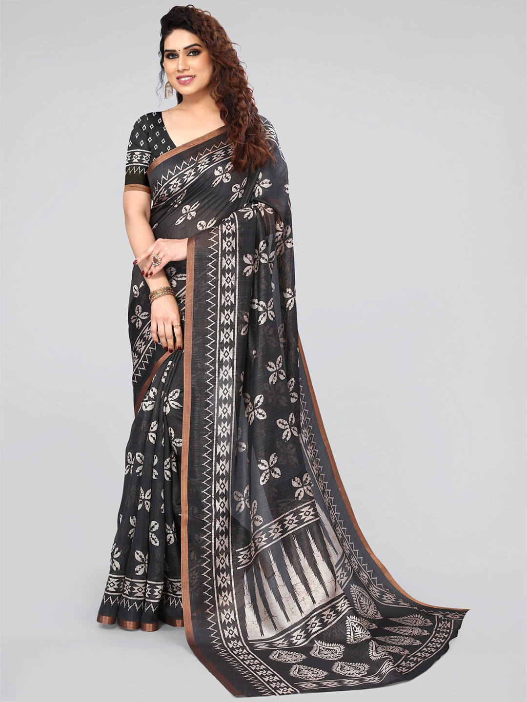 

MIRCHI FASHION Cream-Coloured & Gold-Toned Batik Printed Art Silk Saree, Black