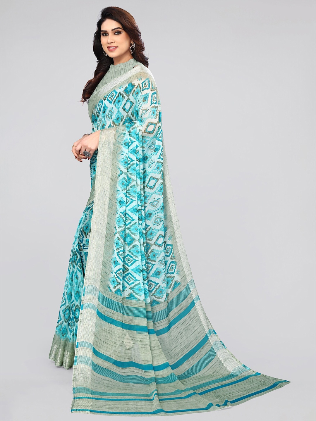 

MIRCHI FASHION Blue & Green Geometric Printed Poly Chiffon Saree