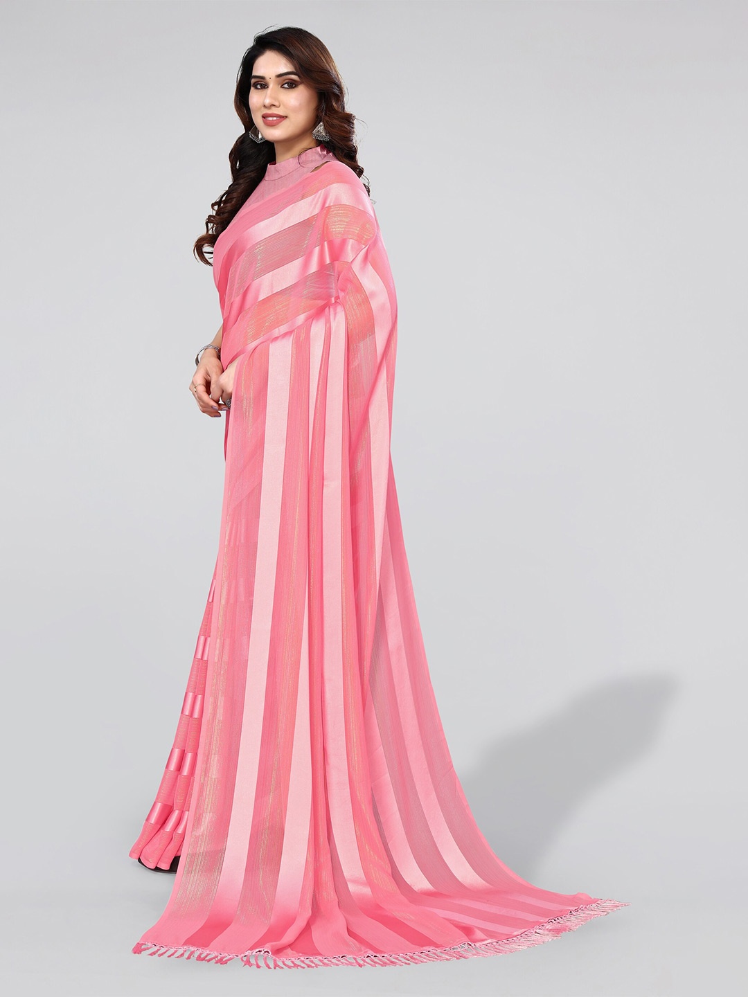 

MIRCHI FASHION Coral Striped Saree