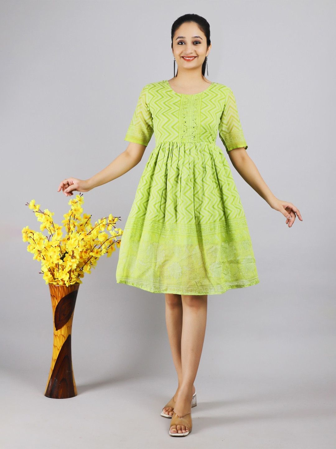 

CHRISTEENA Geometric Printed Pure Cotton Ethnic Dresses, Green