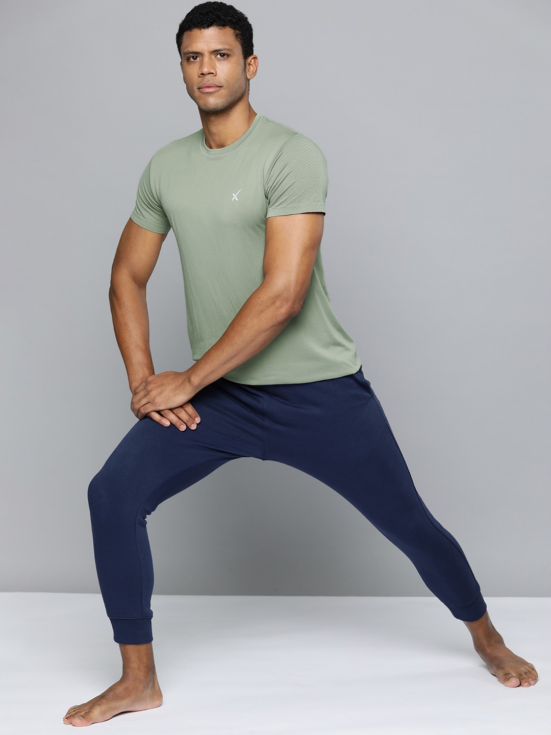 

HRX By Hrithik Roshan Seamless Rapid-Dry Yoga T-shirt, Green