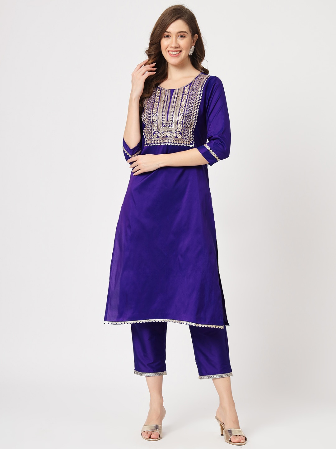 

Pannkh Ethnic Motifs Embroidered Art Silk Straight Kurta With Trousers, Blue
