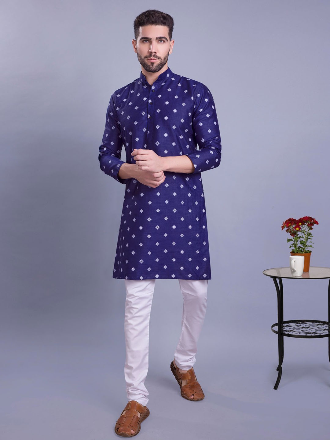 

SHIWAM ETHNIX Ethnic Motifs Printed Kurta, Navy blue
