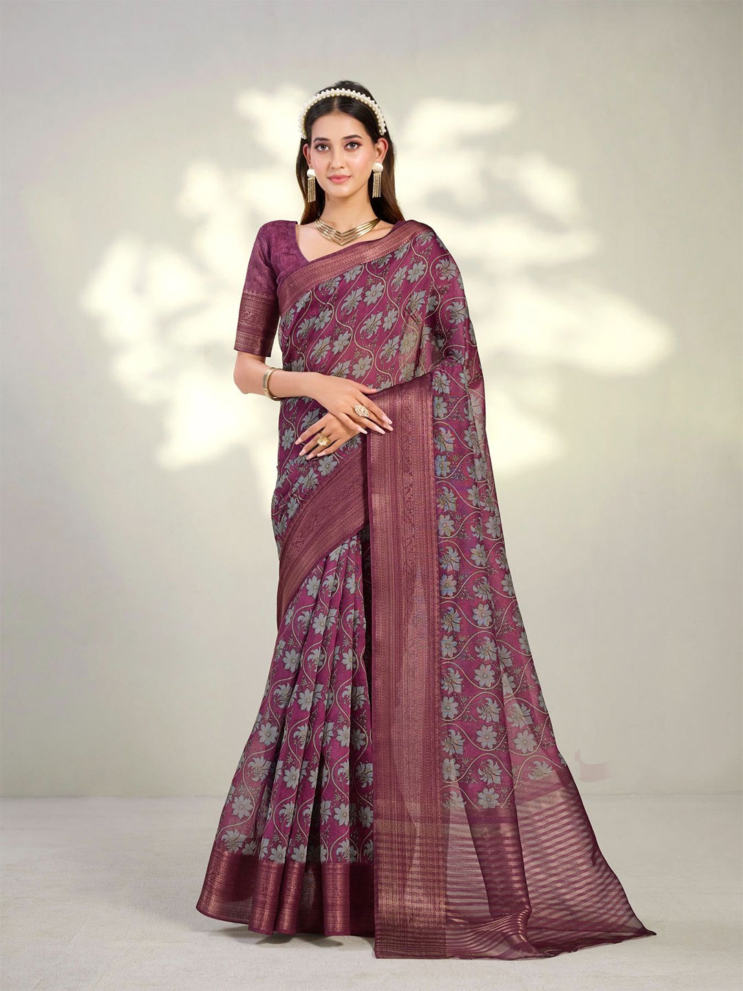 

Sangria Pink Floral Printed Zari aree