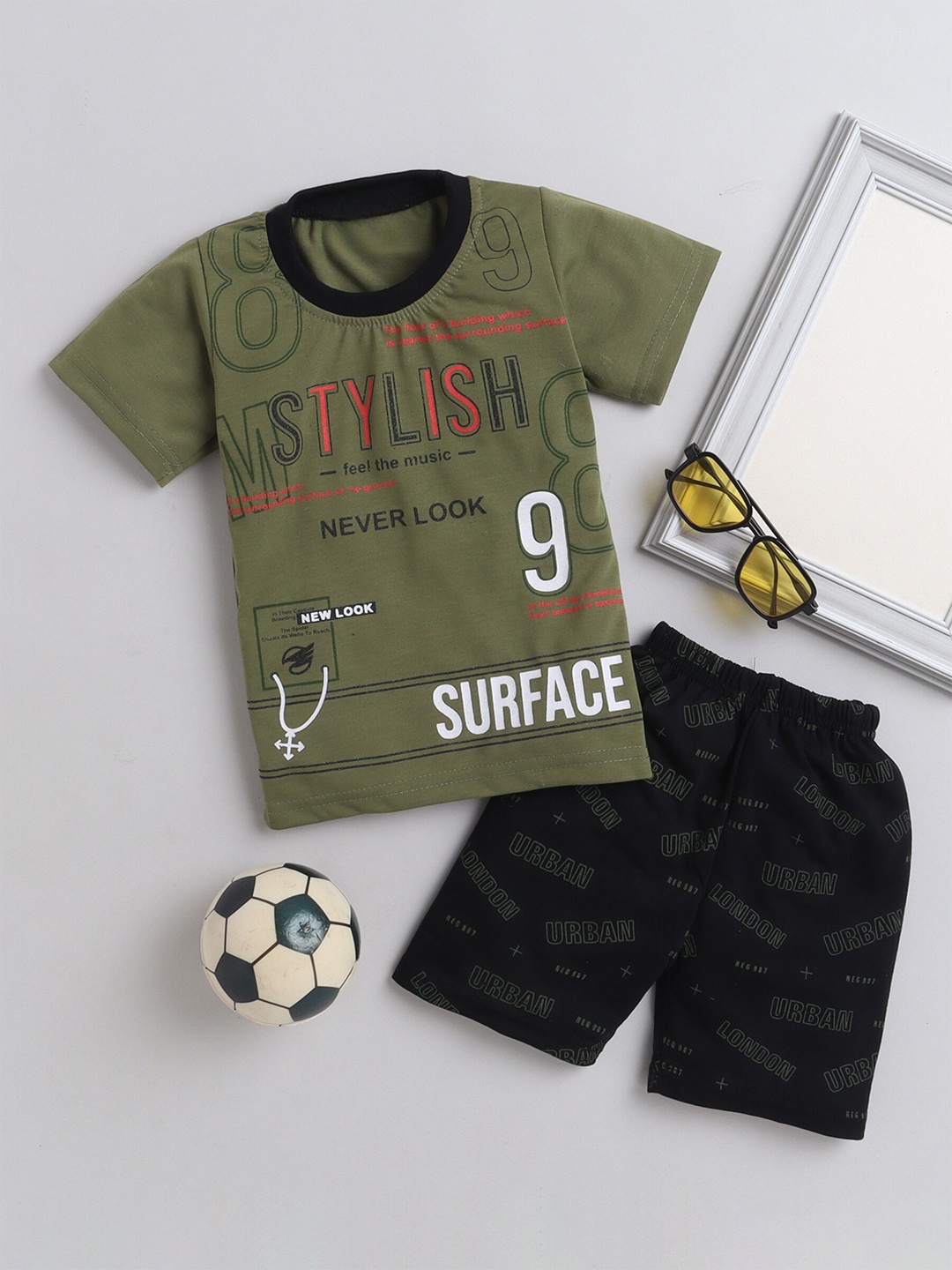 

DKGF FASHION Boys Printed Pure Cotton T-shirt With Shorts, Green