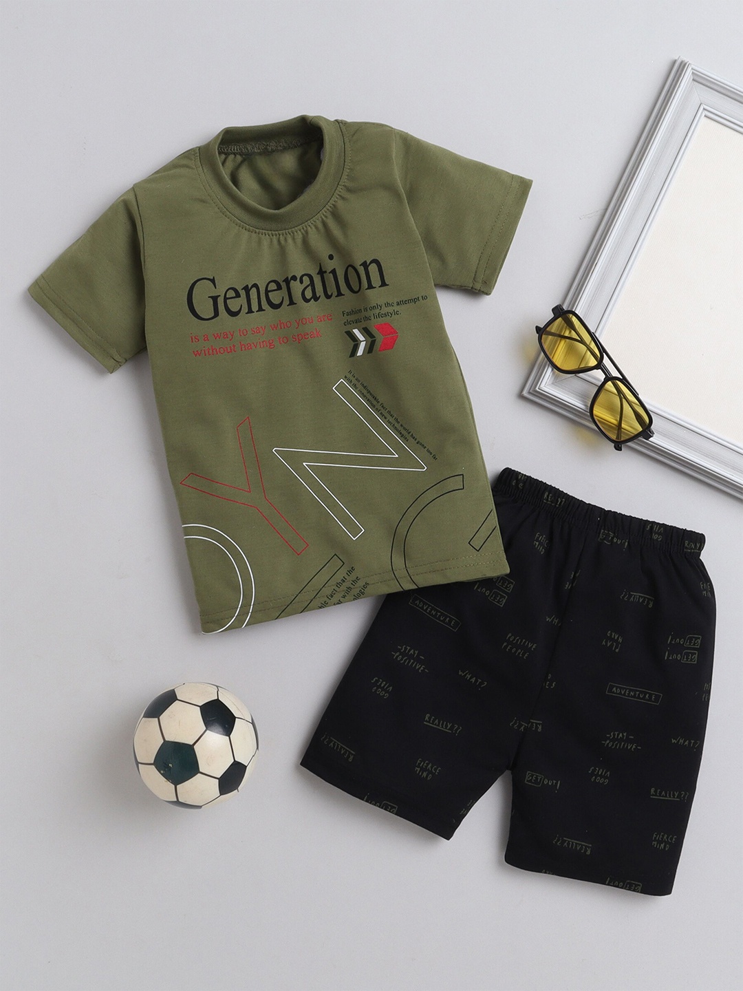 

DKGF FASHION Boys Printed Pure Cotton T-shirt With Shorts, Green