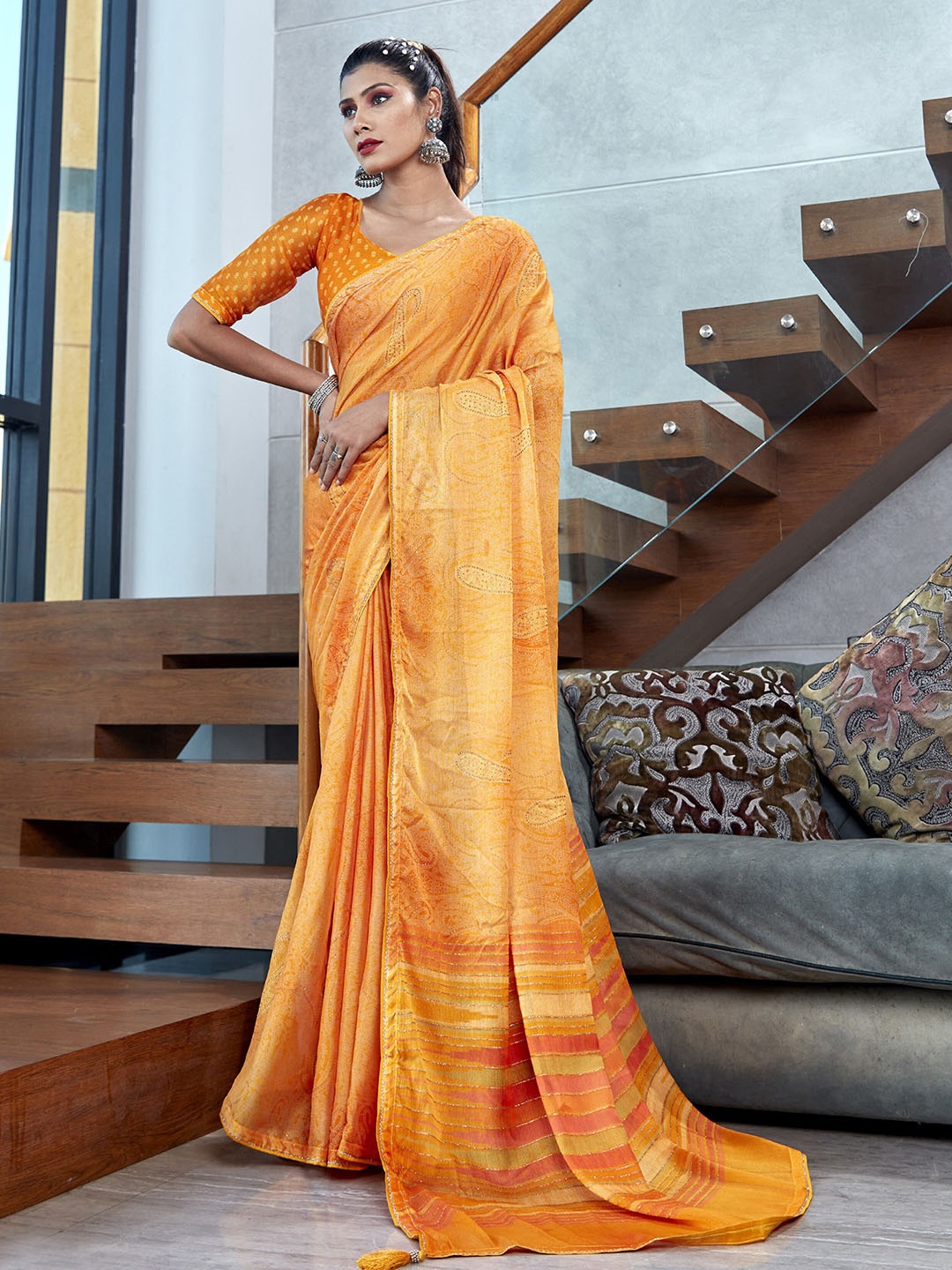 

Triveni Paisley Printed Beads and Stones Pure Georgette Saree, Yellow