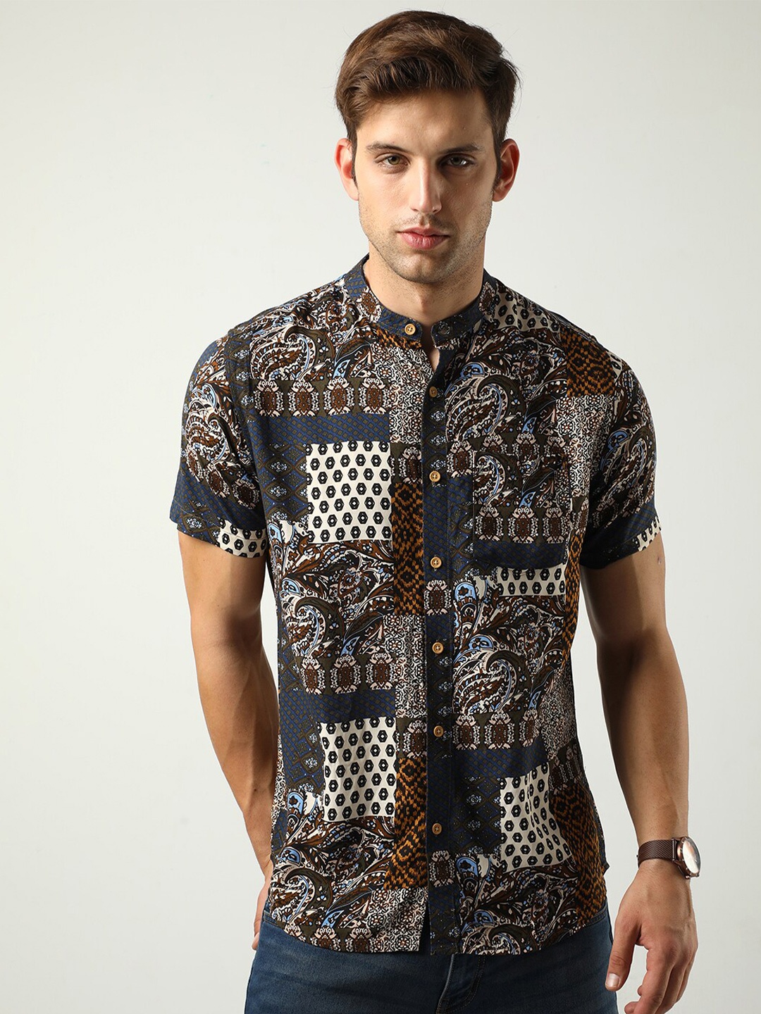 

VUDU Comfort Ethnic Motifs Printed Casual Shirt, Navy blue