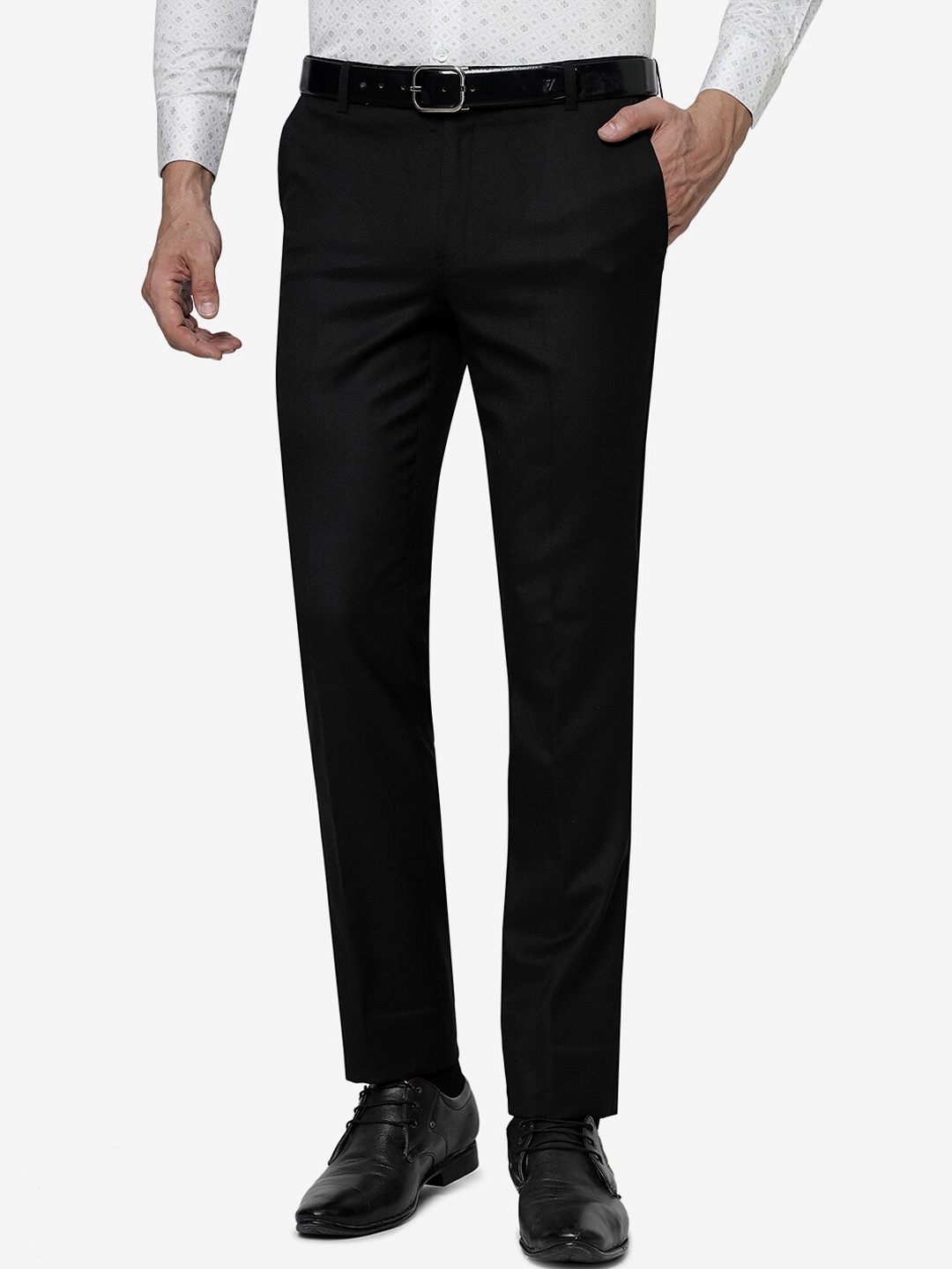 

METAL Men Mid-Rise Plain Slim Fit Formal Trousers, Black