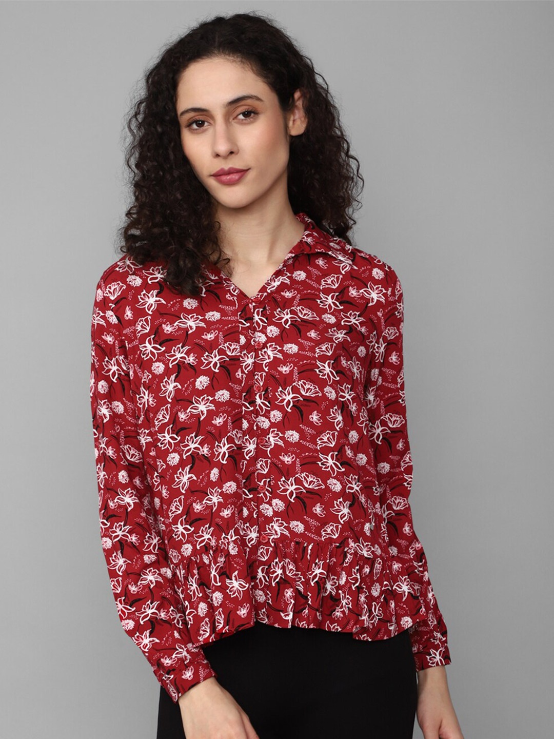 

Allen Solly Woman Floral Printed Casual Top, Red