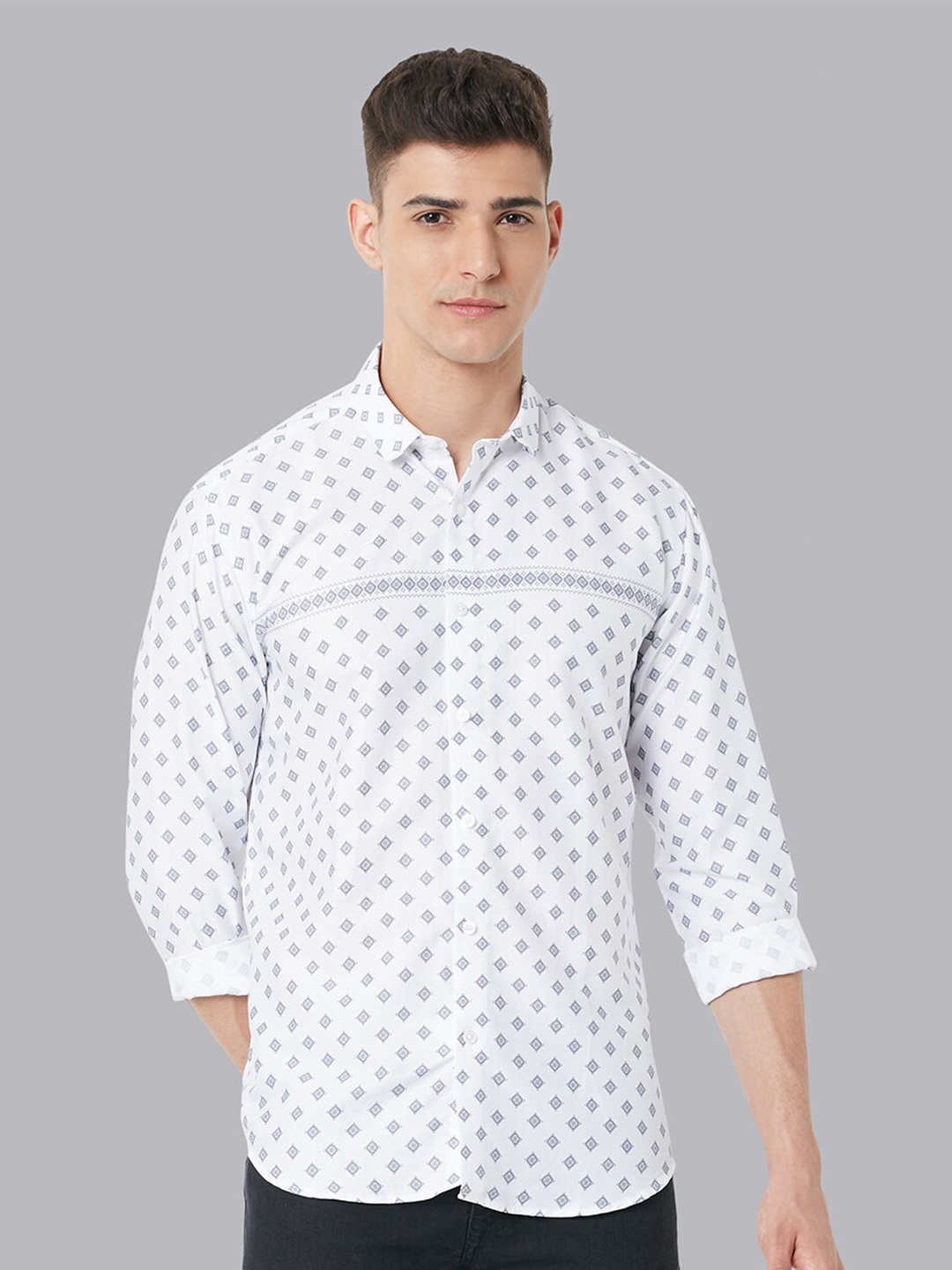 

V Dot Slim Fit Geometric Printed Casual Shirt, White