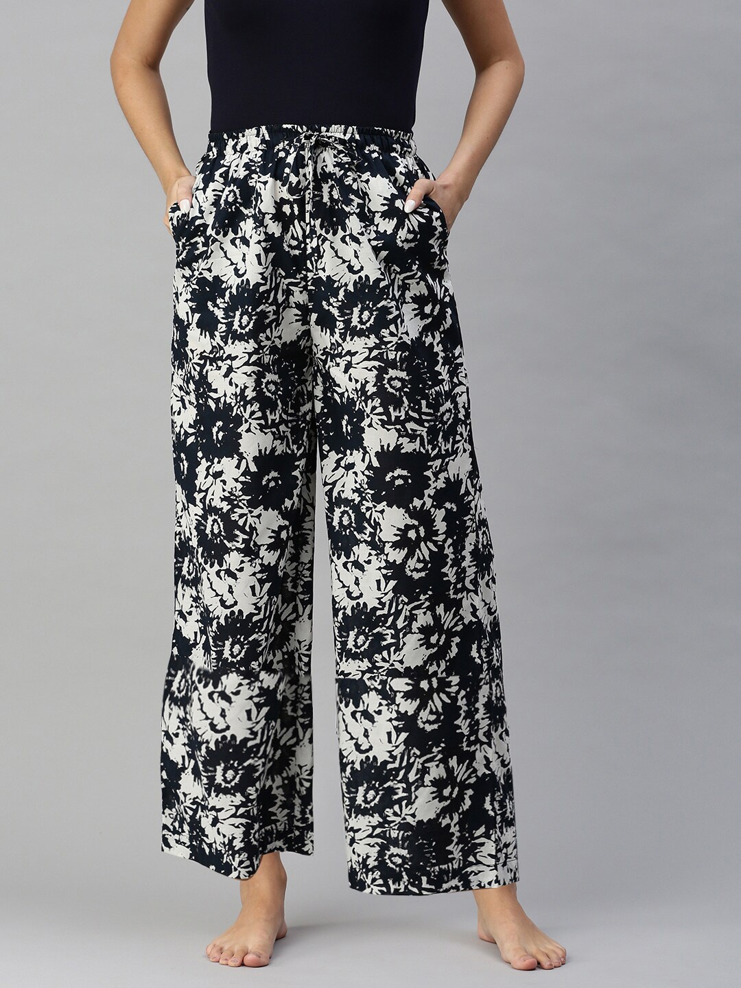 

Bareblow Women Printed Cotton Flared Lounge Pants, Navy blue