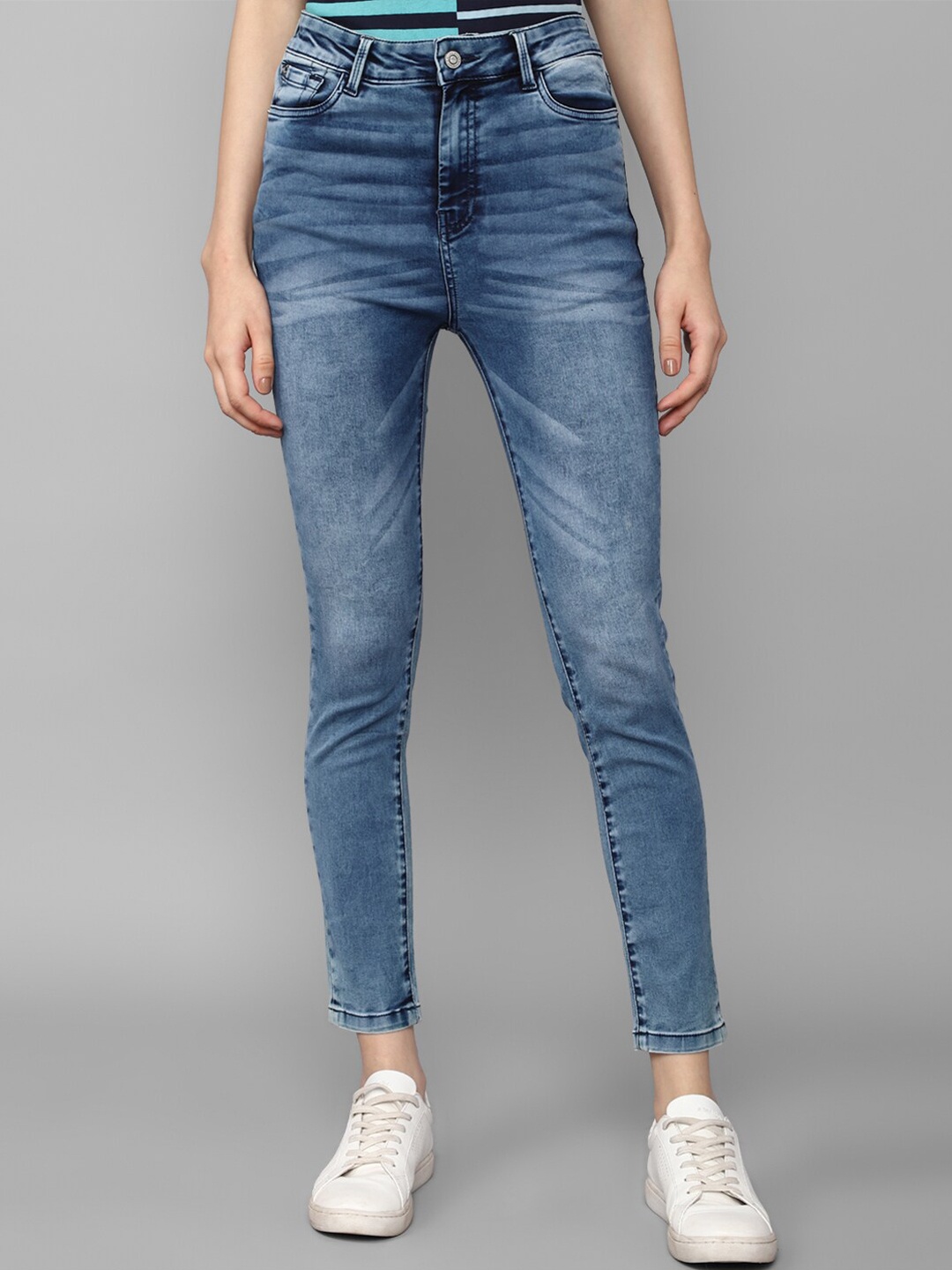

Allen Solly Woman Skinny Fit Clean Look Heavy Fade Jeans, Blue