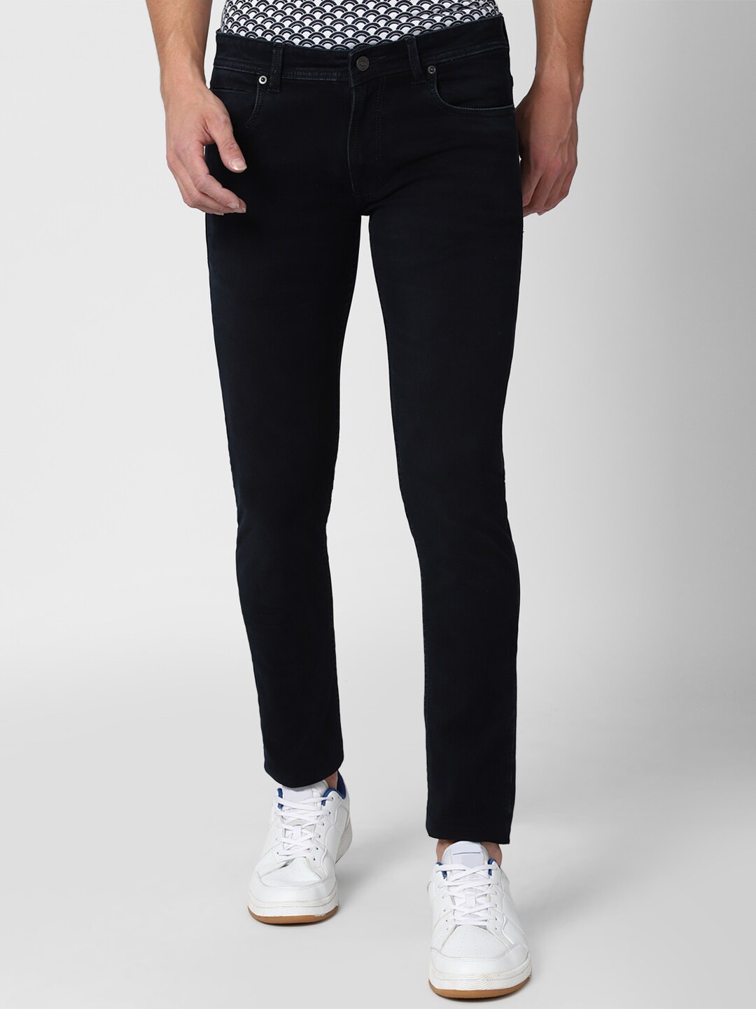 

Peter England Casuals Men Tapered Fit Clean Look Stretchable Jeans, Black