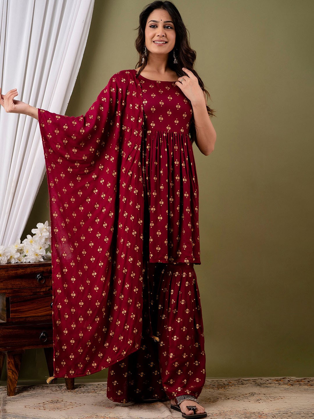 

Mialo fashion Ethnic Motifs Printed Straight Kurta Sharara & With Dupatta, Maroon