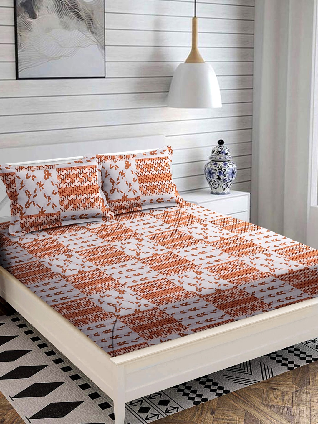 

MODEFE Orange & White Floral Microfiber 180 TC Queen Bedsheet With 2 Pillow Covers