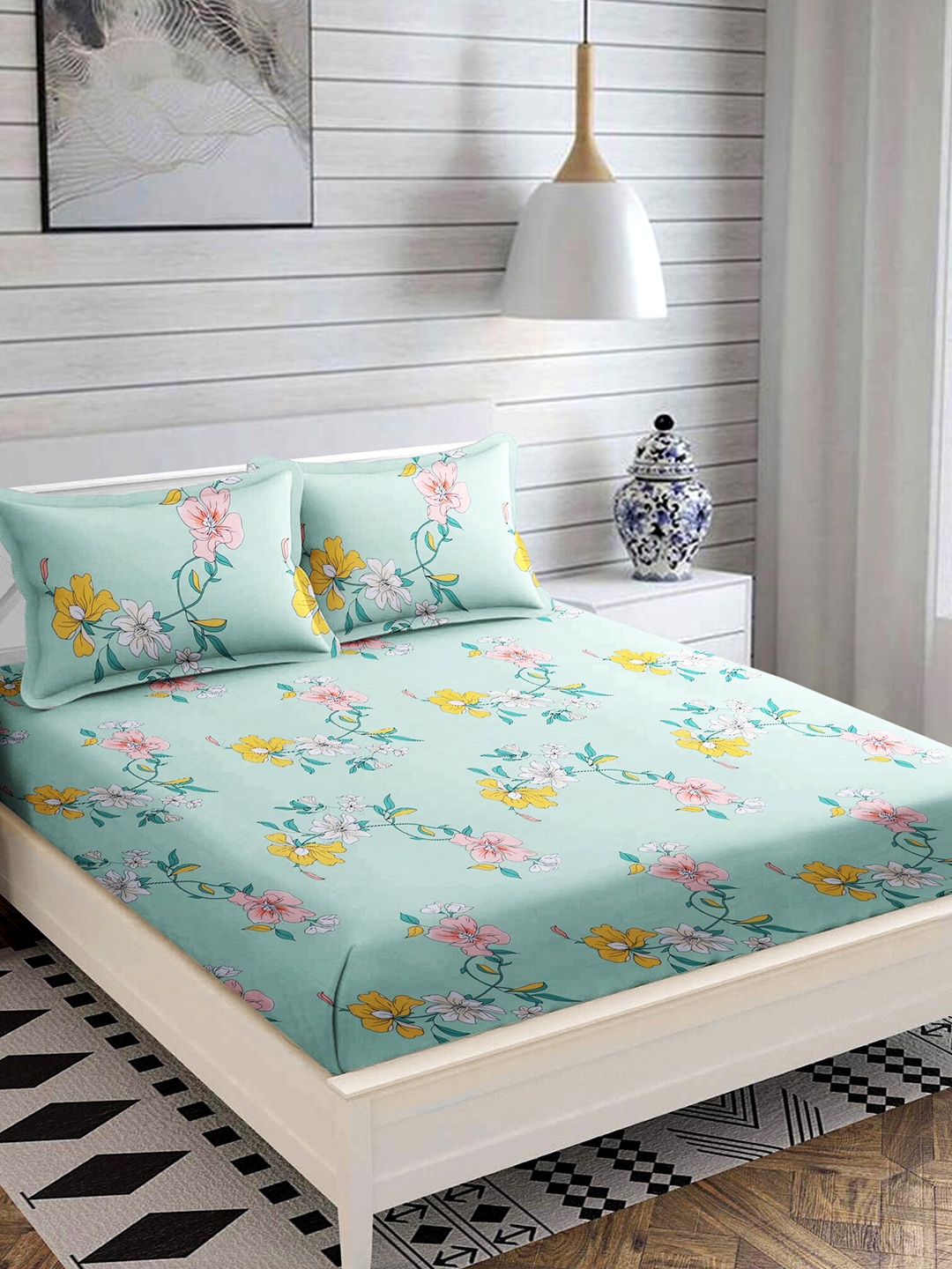

MODEFE Green & Yellow Floral Microfiber 180 TC Queen Bedsheet With 2 Pillow Covers
