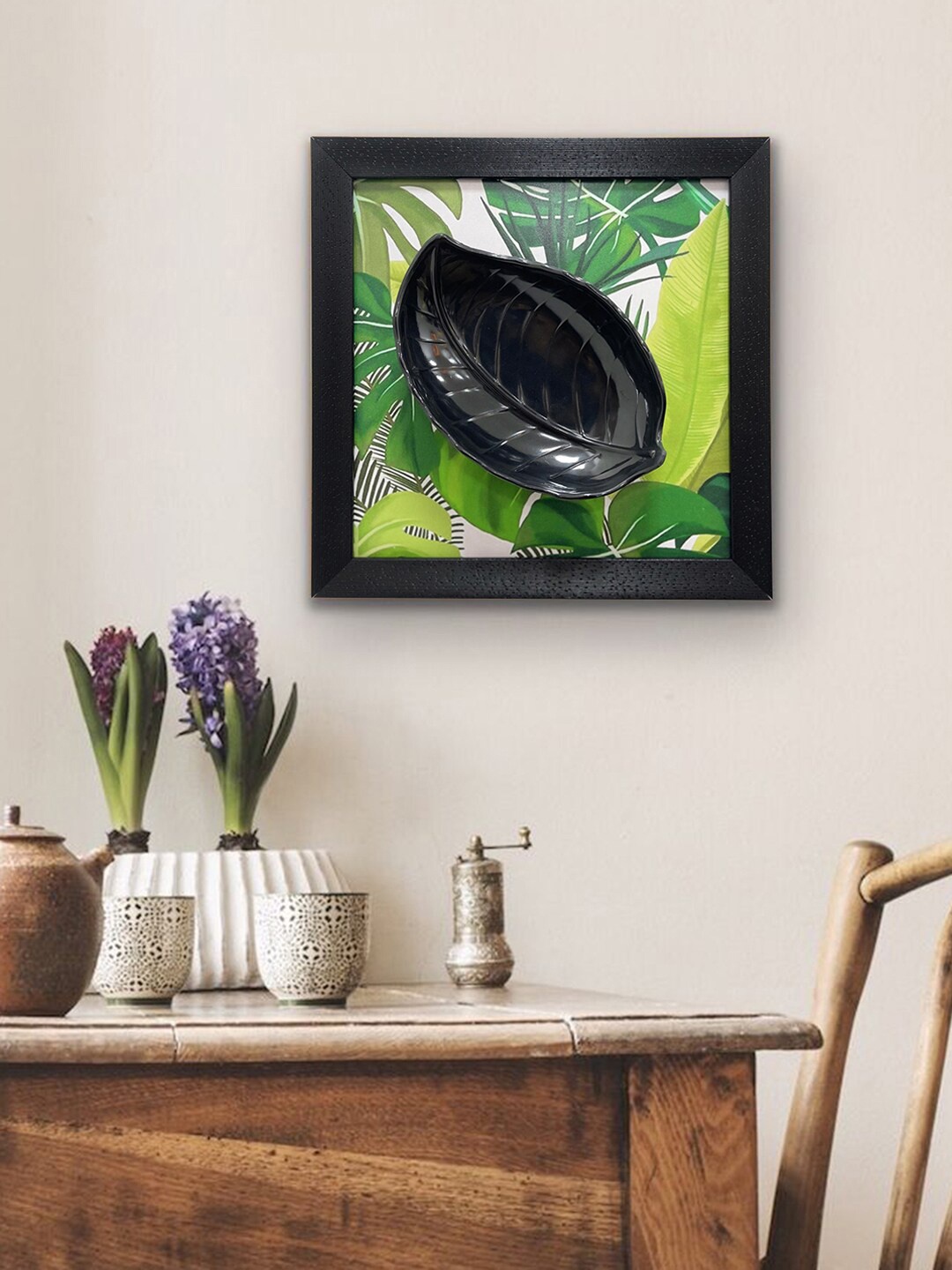 

Gallery99 Green & Black Leaf Textured Wall Art