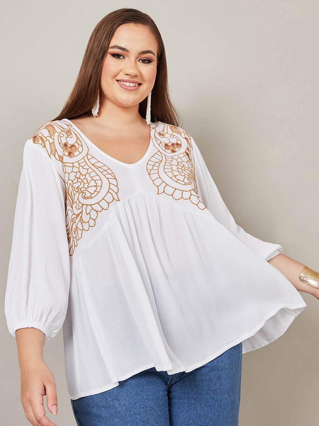 

Styli Plus Size Embroidered Ethnic Motifs Cut Out Detail Puff Sleeves A-Line Top, White