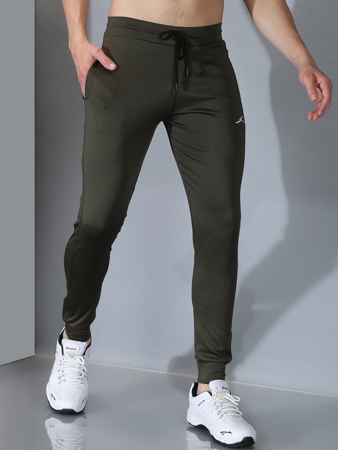 

KRAASA Men Mid Rise Track Pants, Green