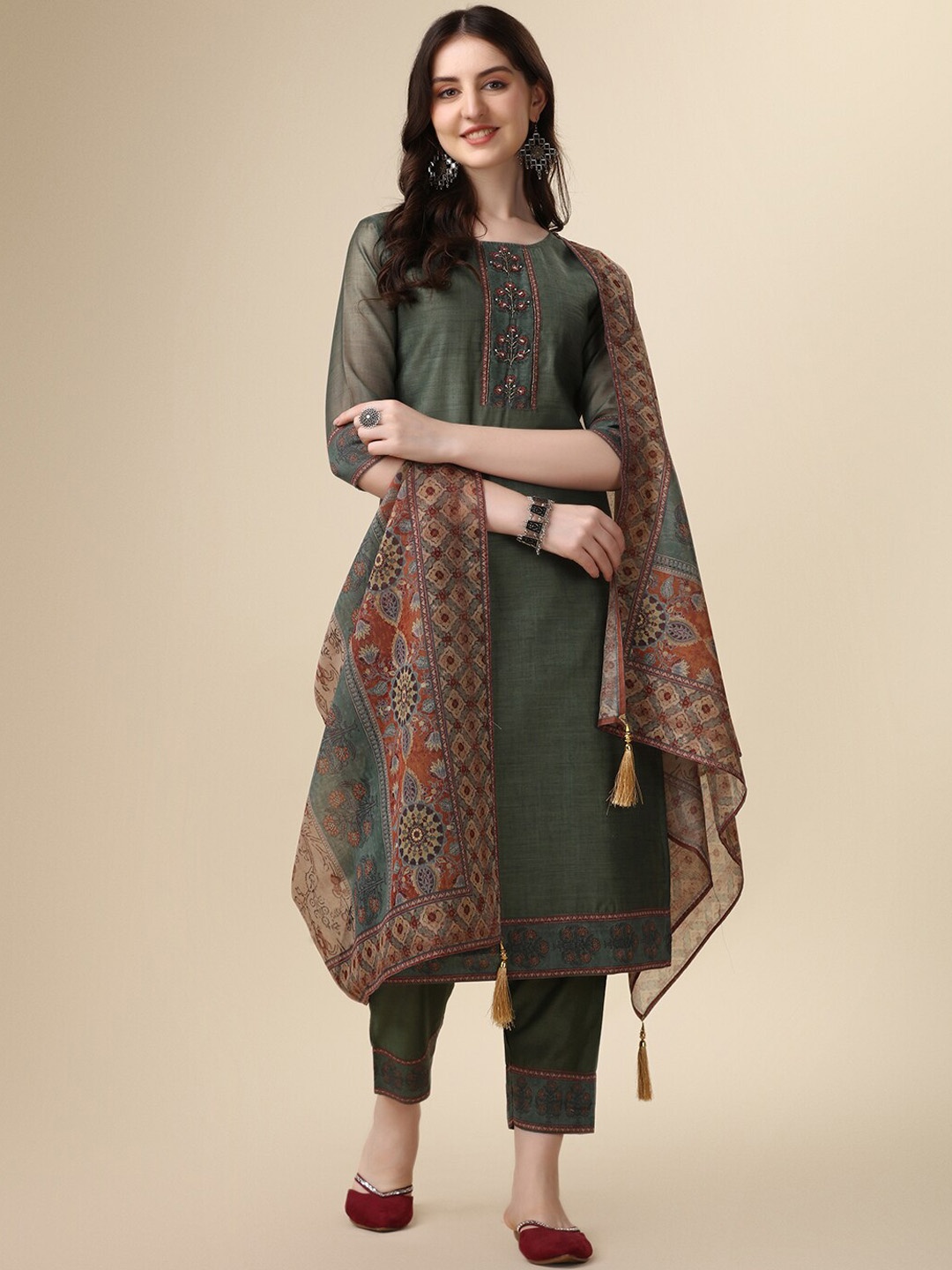 

Berrylicious Yoke Design Chanderi Cotton Kurta with Trousers & With Dupatta, Green