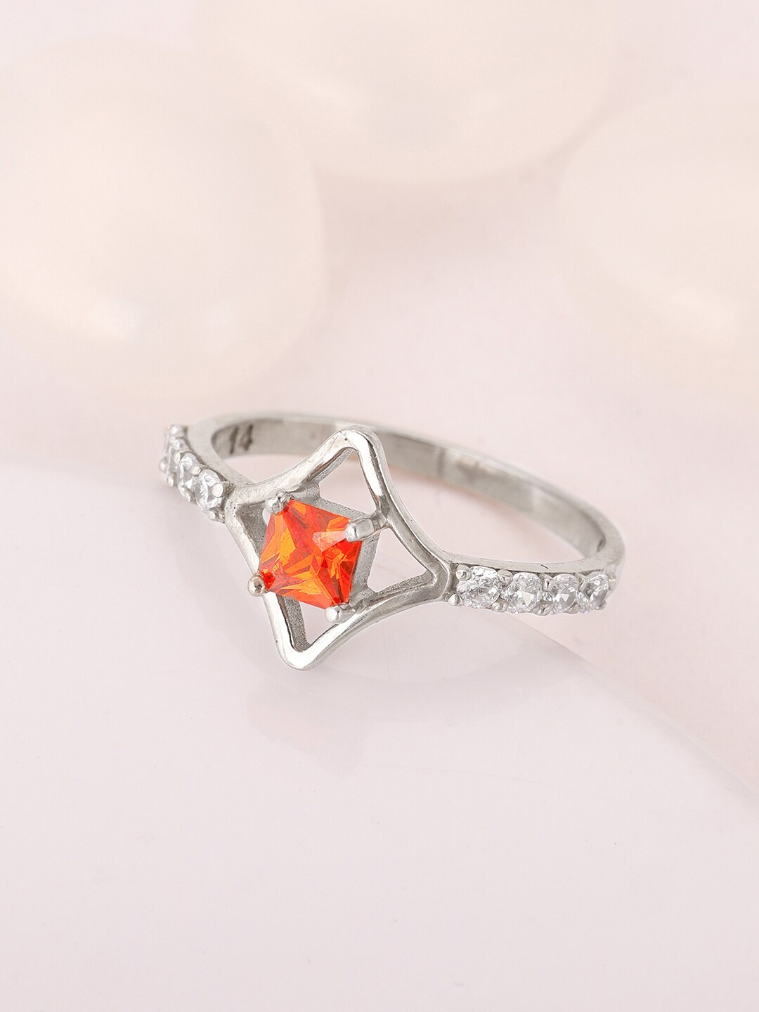

GIVA 925 Sterling Silver Rhodium-Plated Artificial Stone Adjustable Finger Ring