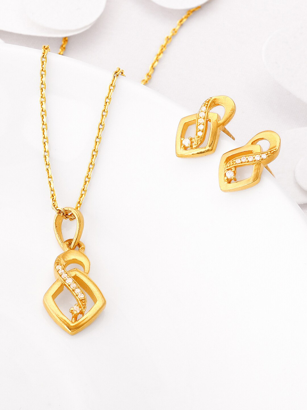 

GIVA 925 Sterling Silver Gold-Plated CZ-Studded Geometric Jewellery Set