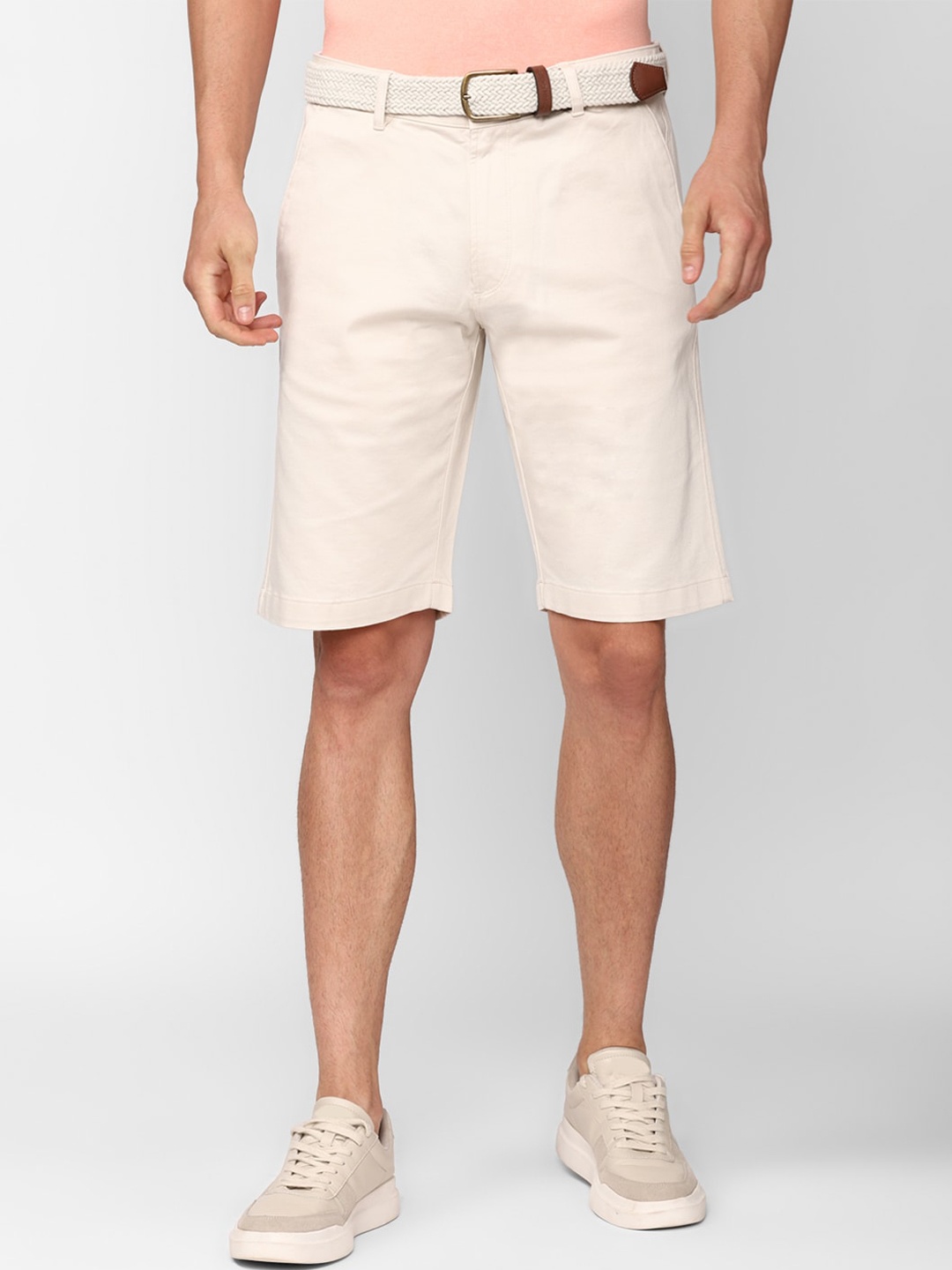 

SIMON CARTER LONDON Men Mid-Rise Slim Fit Shorts, Cream