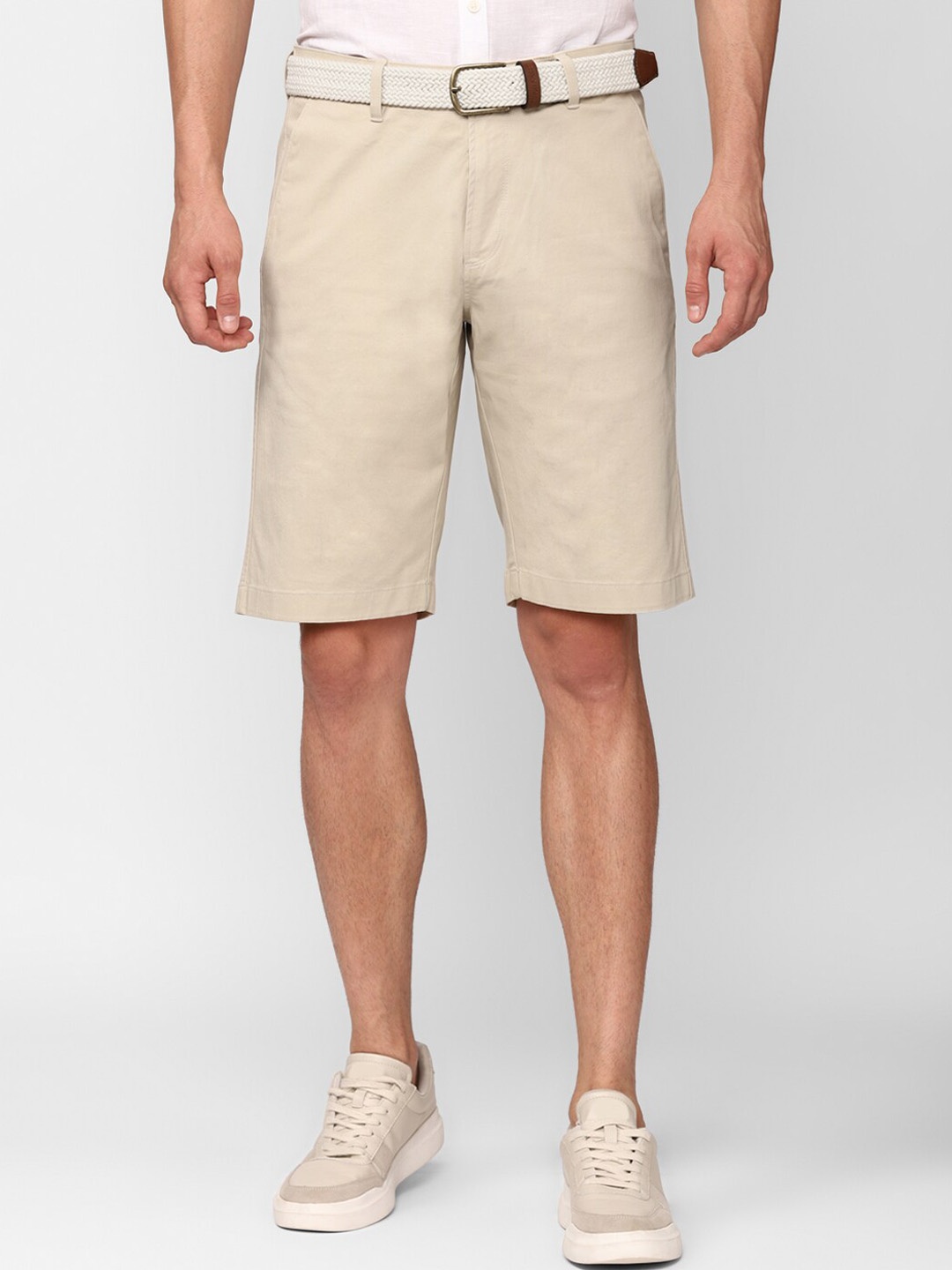 

SIMON CARTER LONDON Men Mid-Rise Slim Fit Shorts, Beige
