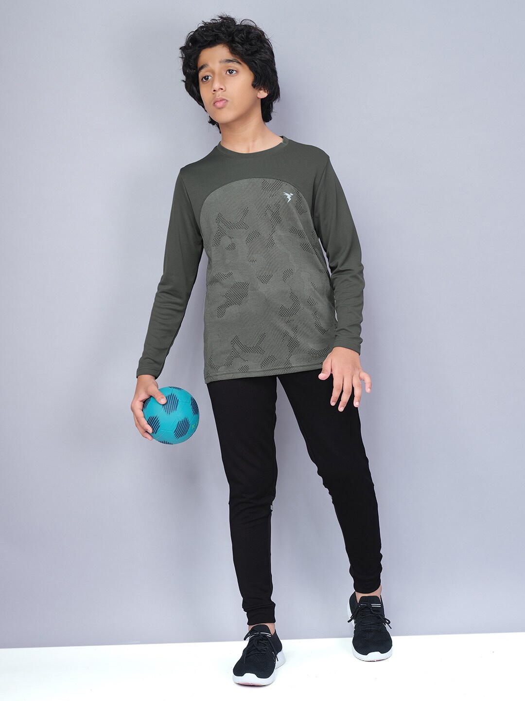

Technosport Boys Abstract Printed Antimicrobial Slim Fit Sports T-shirt, Olive