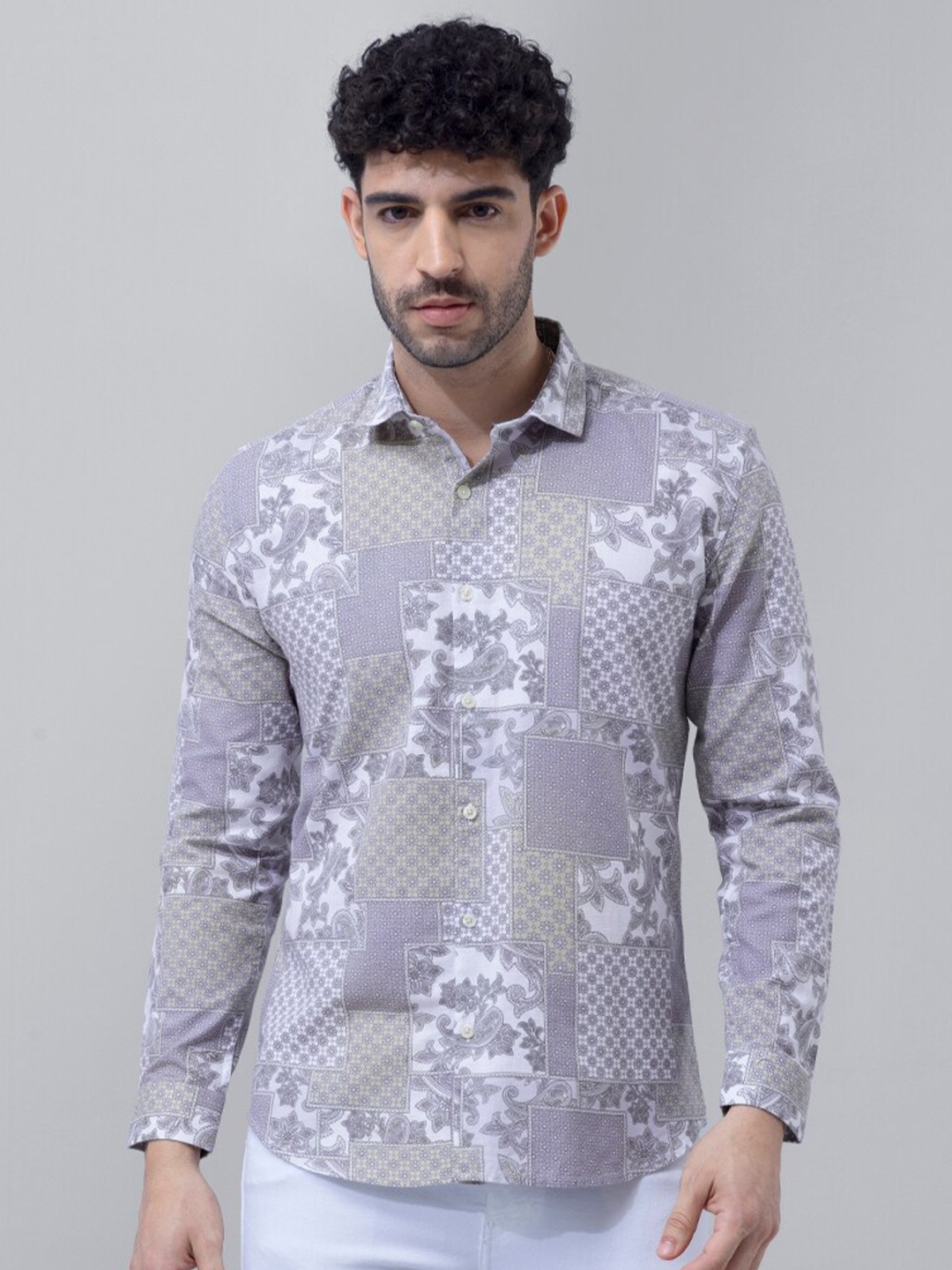 

Snitch Purple Classic Slim Fit Floral Opaque Printed Cotton Casual Shirt