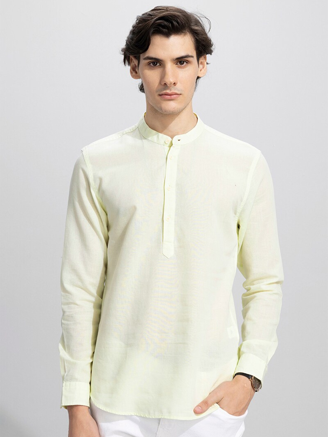 

Snitch Yellow Classic Slim-Fit Opaque Linen Casual Shirt