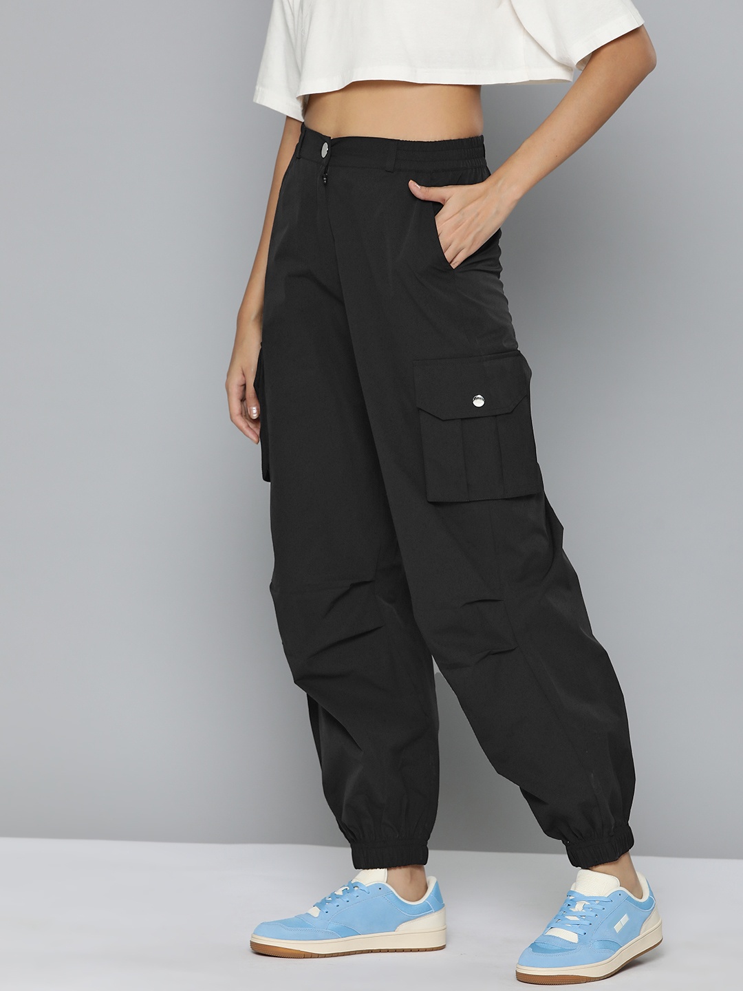 

VividArtsy Women Relaxed Loose Fit Utility Parachute Joggers, Black