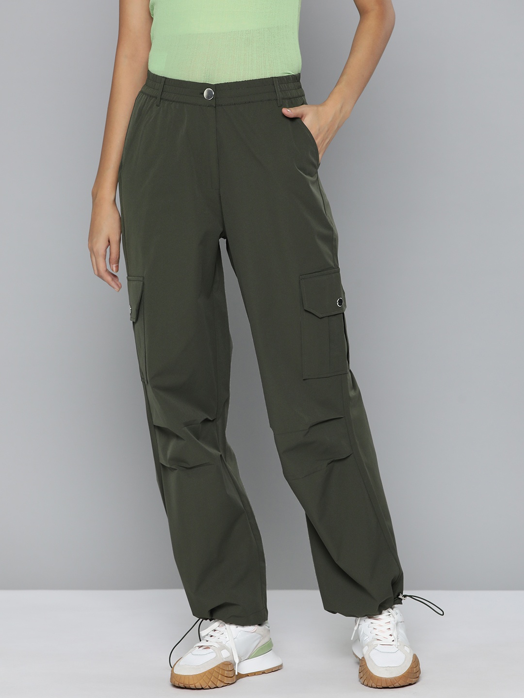 

VividArtsy Women Relaxed Loose Fit Cargo Parachute Joggers, Olive