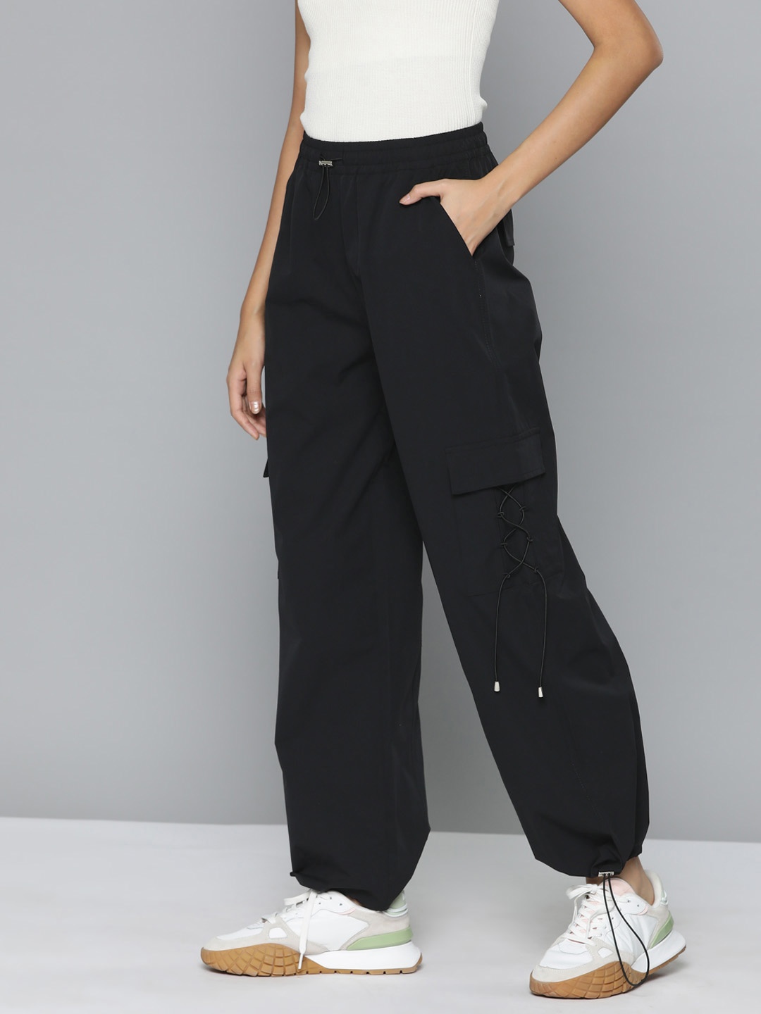 

VividArtsy Women Relaxed Loose Fit Wide Parachute Joggers, Black