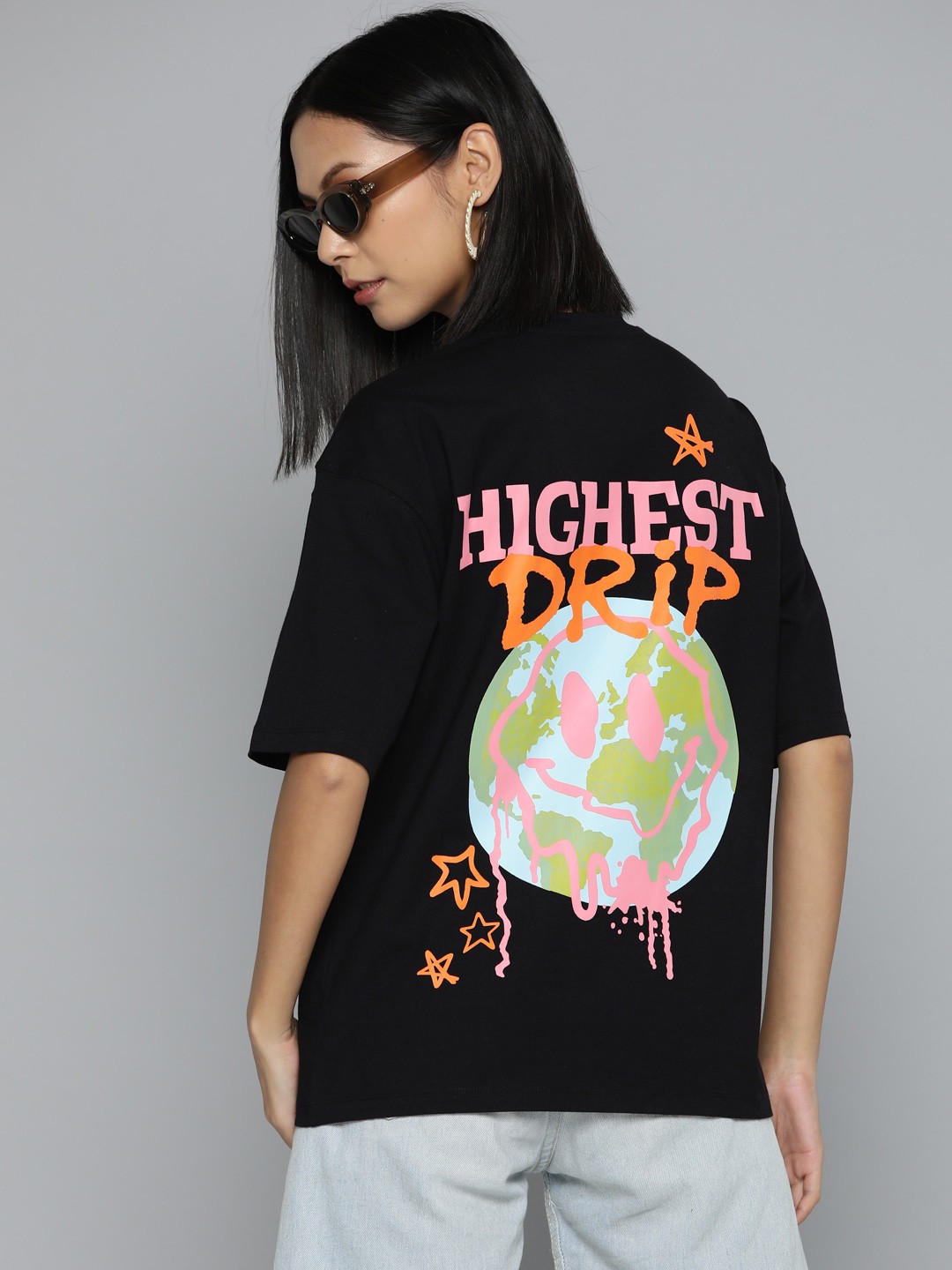 

VividArtsy Graphic Printed Oversized Drop-Shoulder Sleeves Longline T-shirt, Black